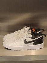 Jordan 1 Low White Black 착용 스타일