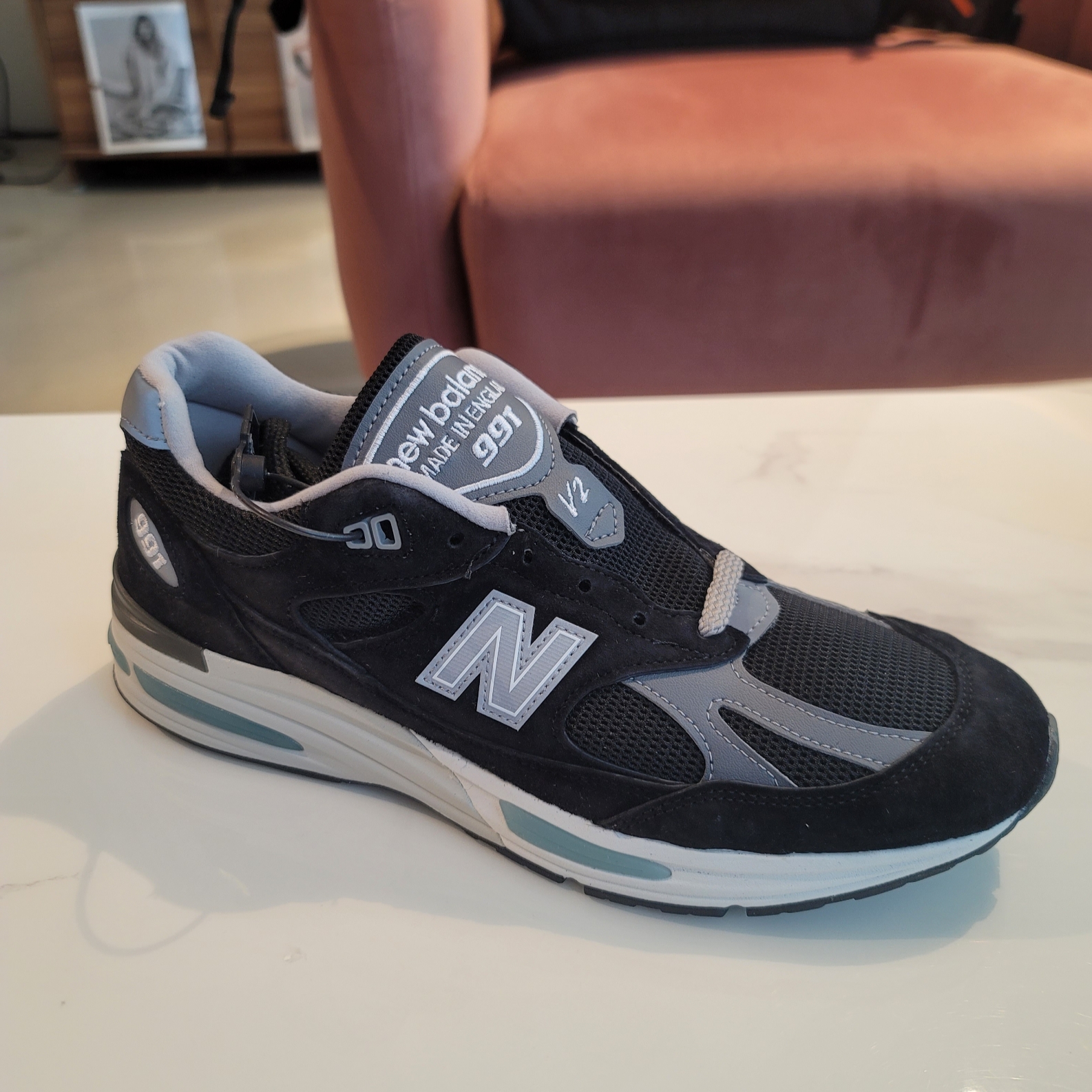 New Balance 991v2 Made in UK Black 착용 스타일