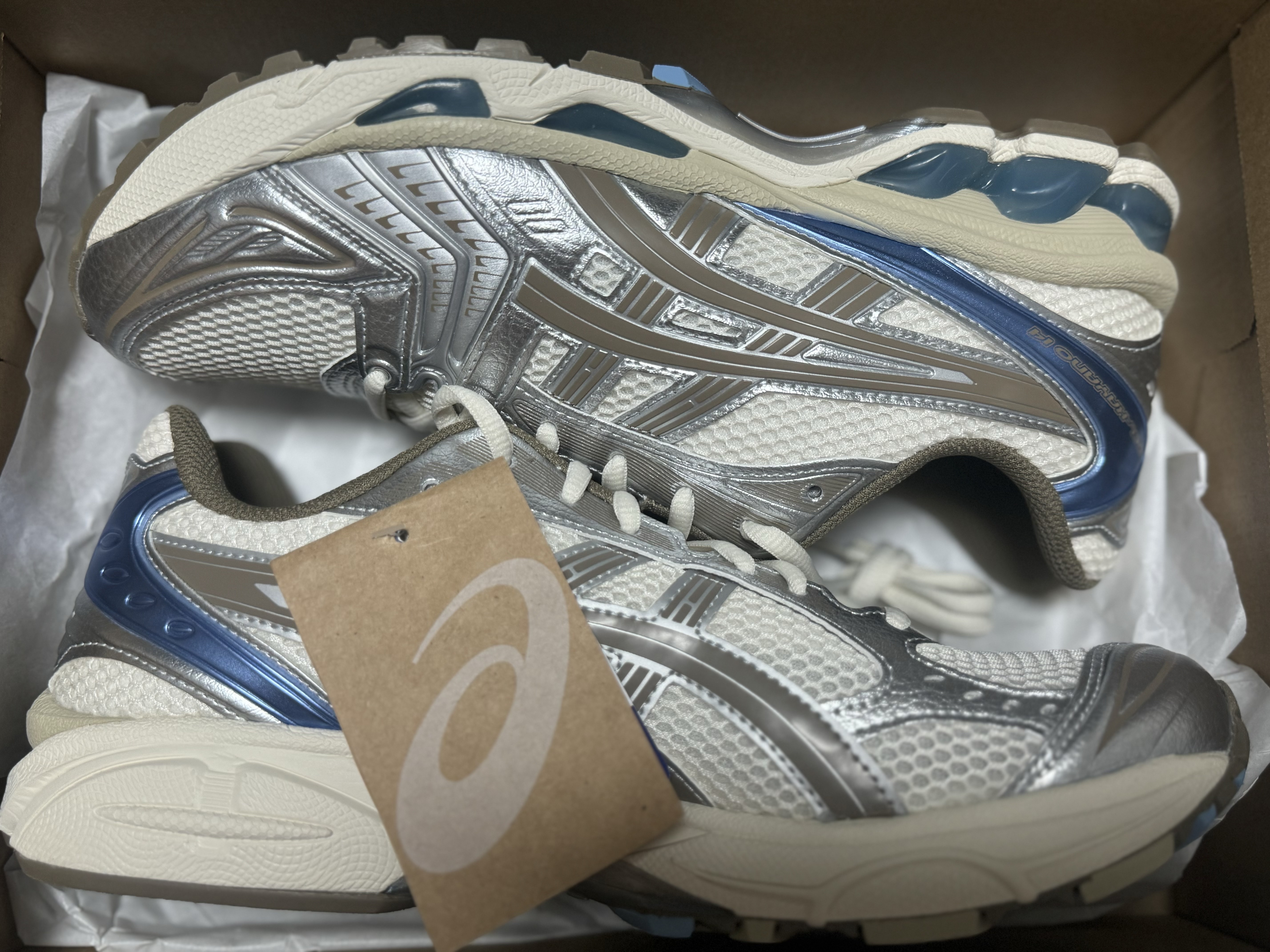 (W) Asics Gel-Kayano 14 Cream Pepper 착용 스타일