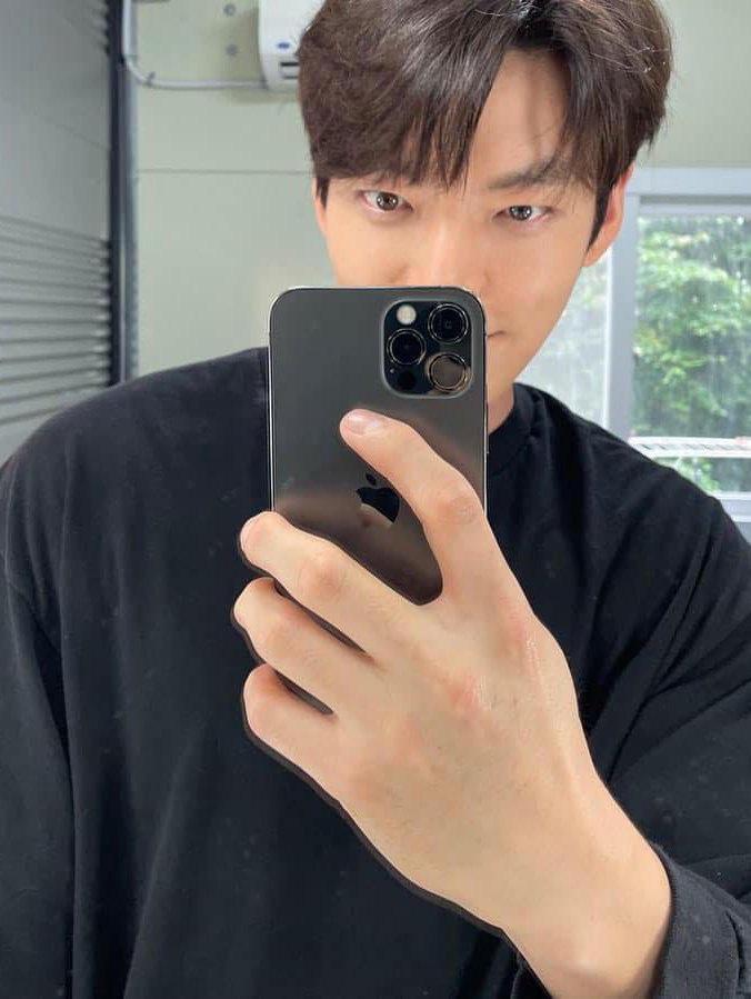 Wooyoungmi Cotton Back Logo Long Sleeve T-Shirt Black - 23FW, Nike x Stussy Long Sleeve Top Black (FJ9164-010) 착용 스타일 - 5
