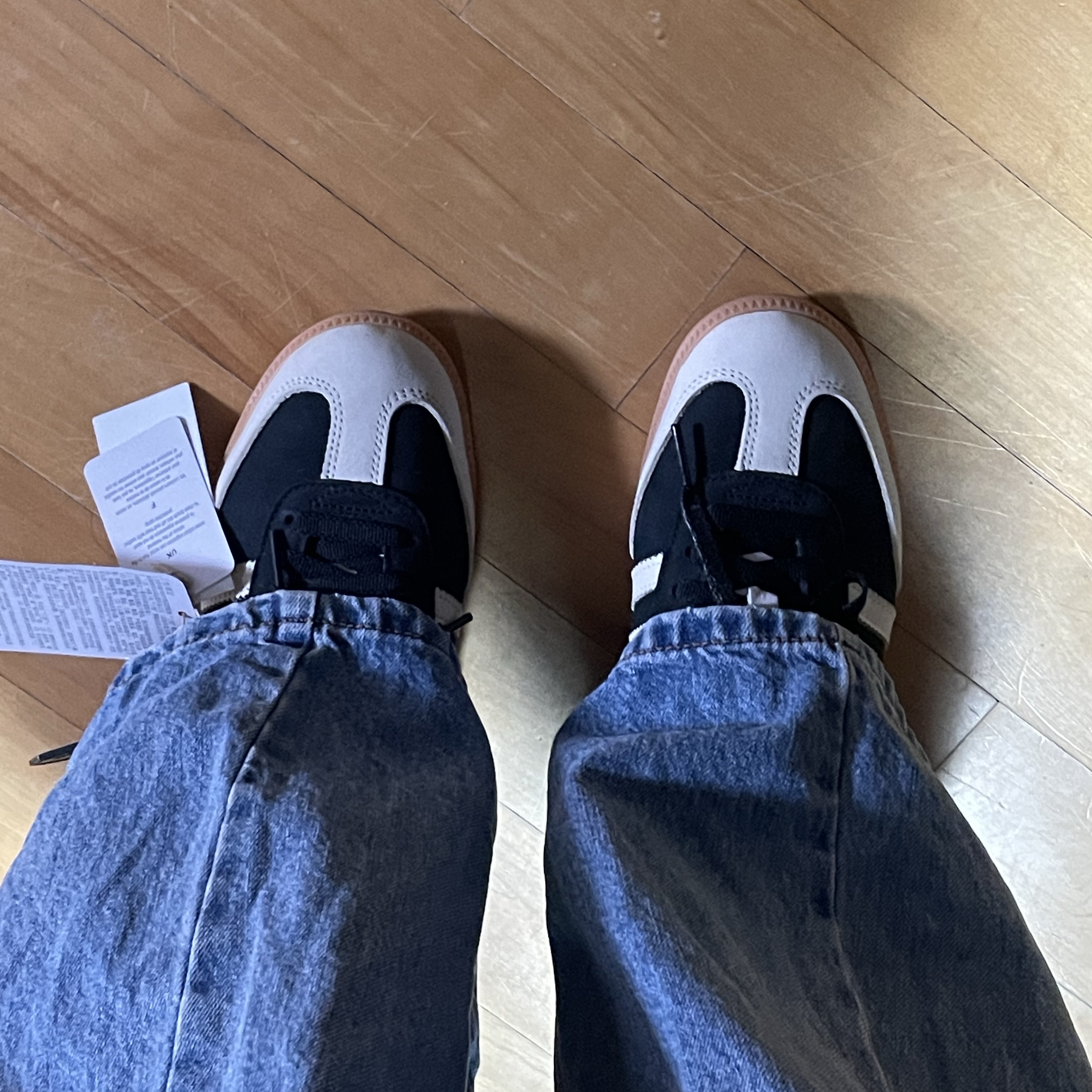 (W) Adidas Samba OG Core Black Wonder White 착용 스타일