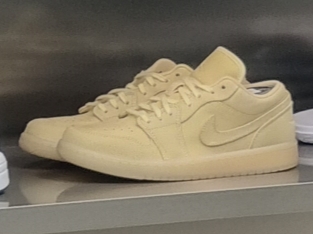 (W) Jordan 1 Low SE Pale Vanila 착용 스타일
