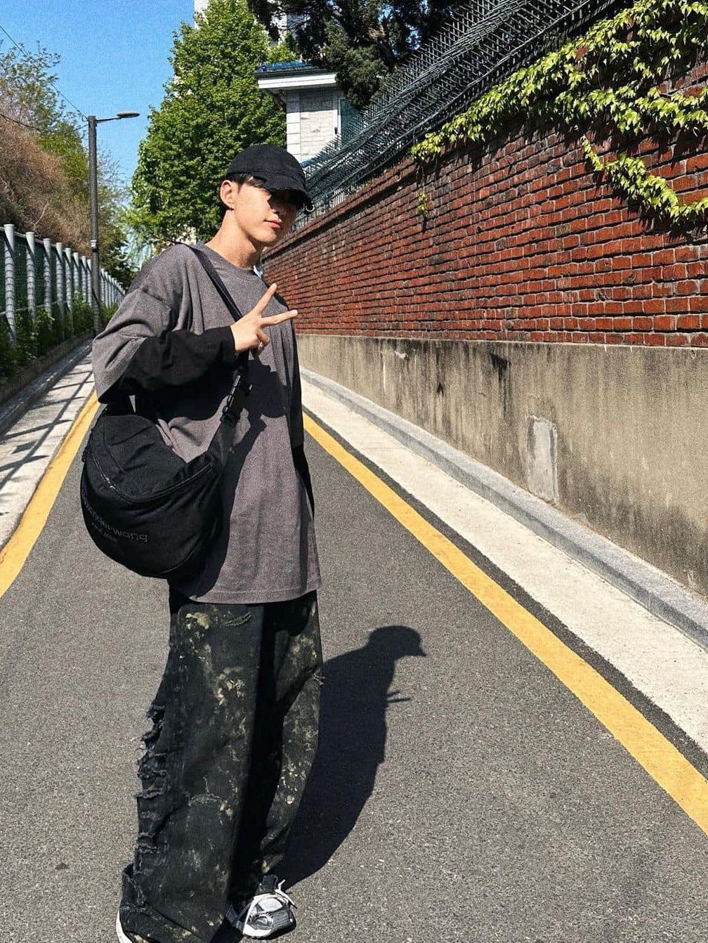 Wooyoungmi Cotton Back Logo Long Sleeve T-Shirt Black - 23FW, Nike x Stussy Long Sleeve Top Black (FJ9164-010) 착용 스타일 - 3