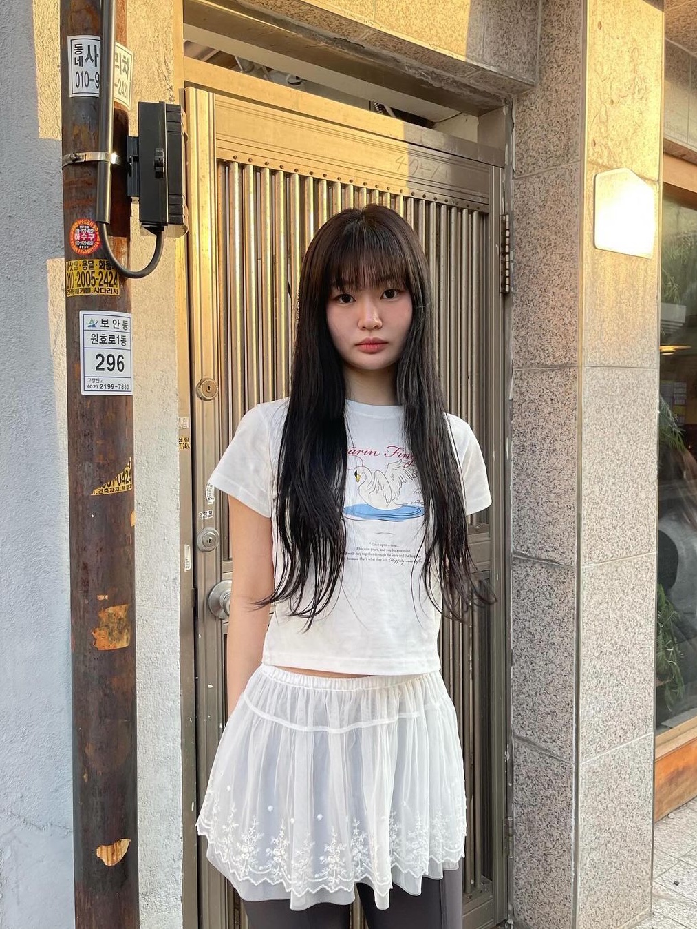 Margarin Fingers Swan Lake T Shirt White, Margarin Fingers Lace Tutu Skirt Pants White 착용 스타일