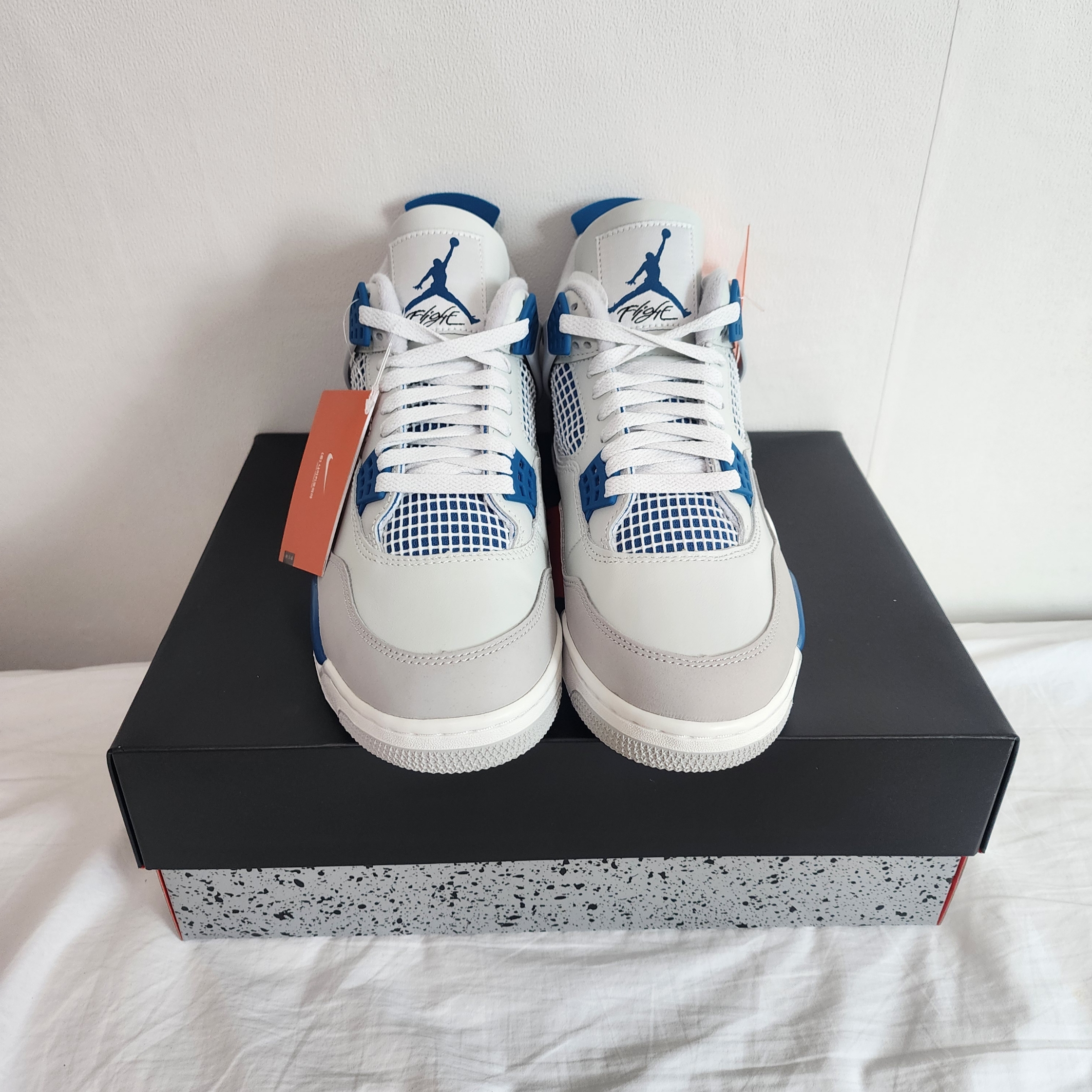 Jordan 4 Retro Industrial Blue 착용 스타일 - 2