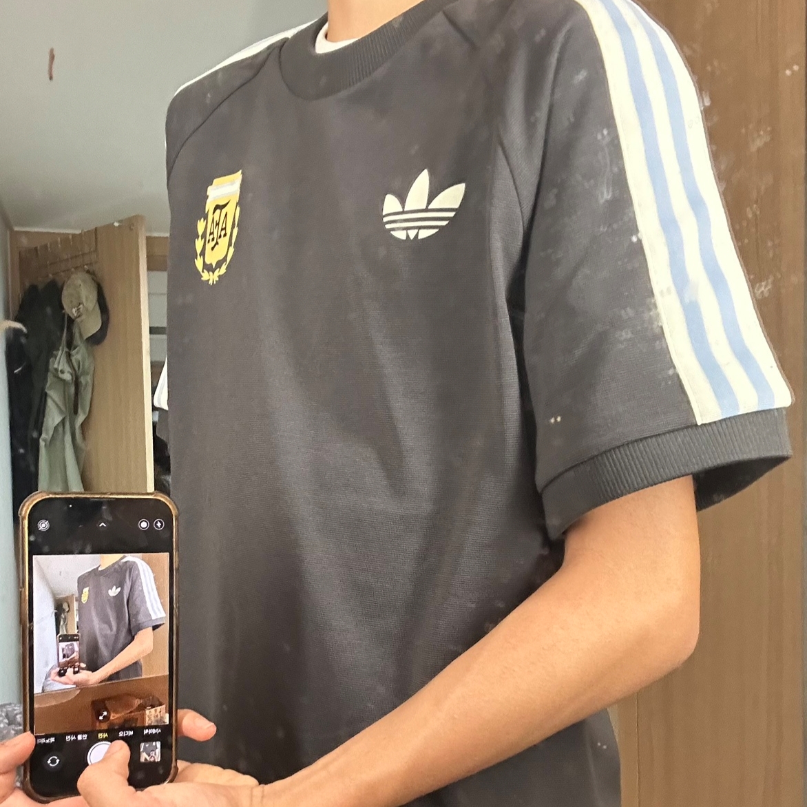 Adidas Argentina Beckenbauer T-Shirt Utility Black- KR Sizing 착용 스타일