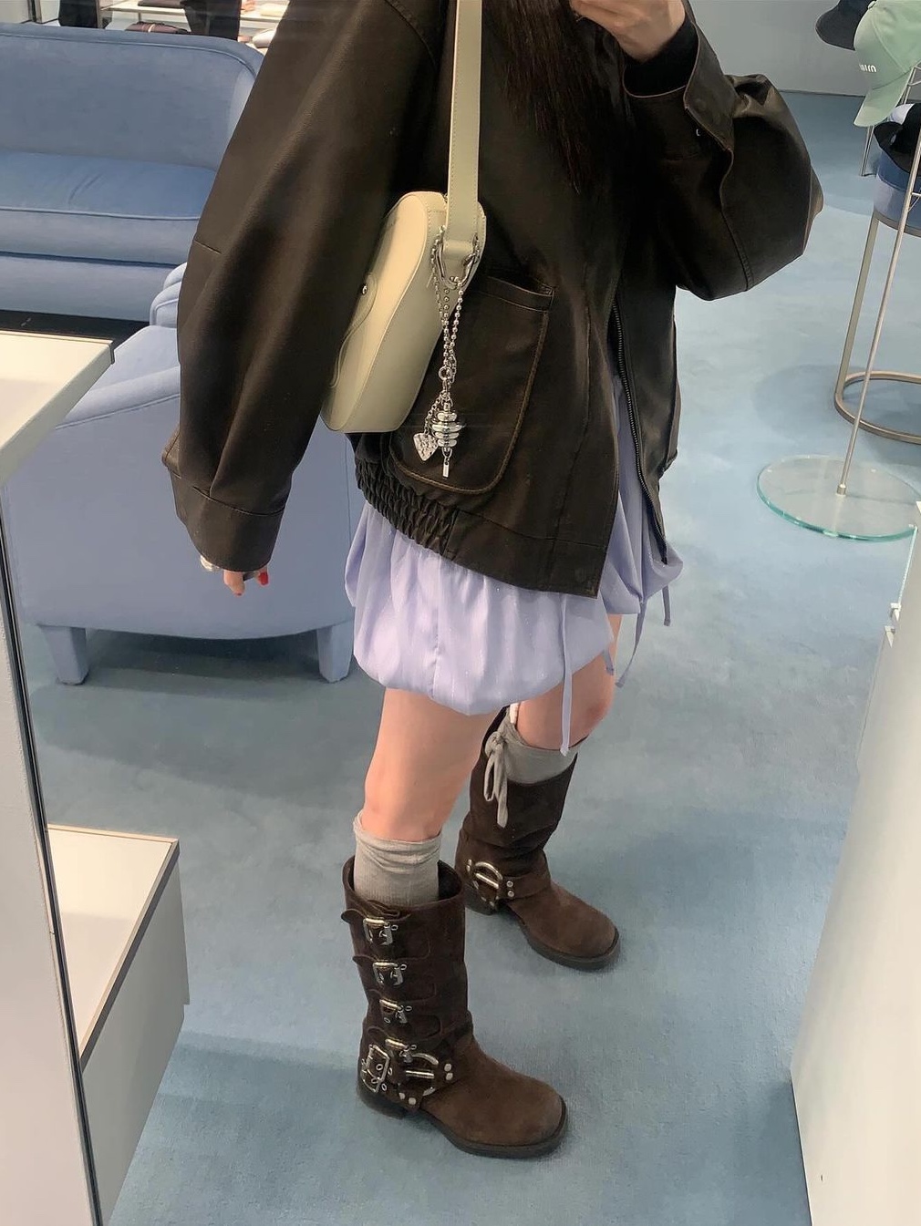 Margarin Fingers Shirring Pocket Balloon Skirt Light Blue, Margarin Fingers Shirring Pocket Balloon Skirt Light Beige 착용 스타일
