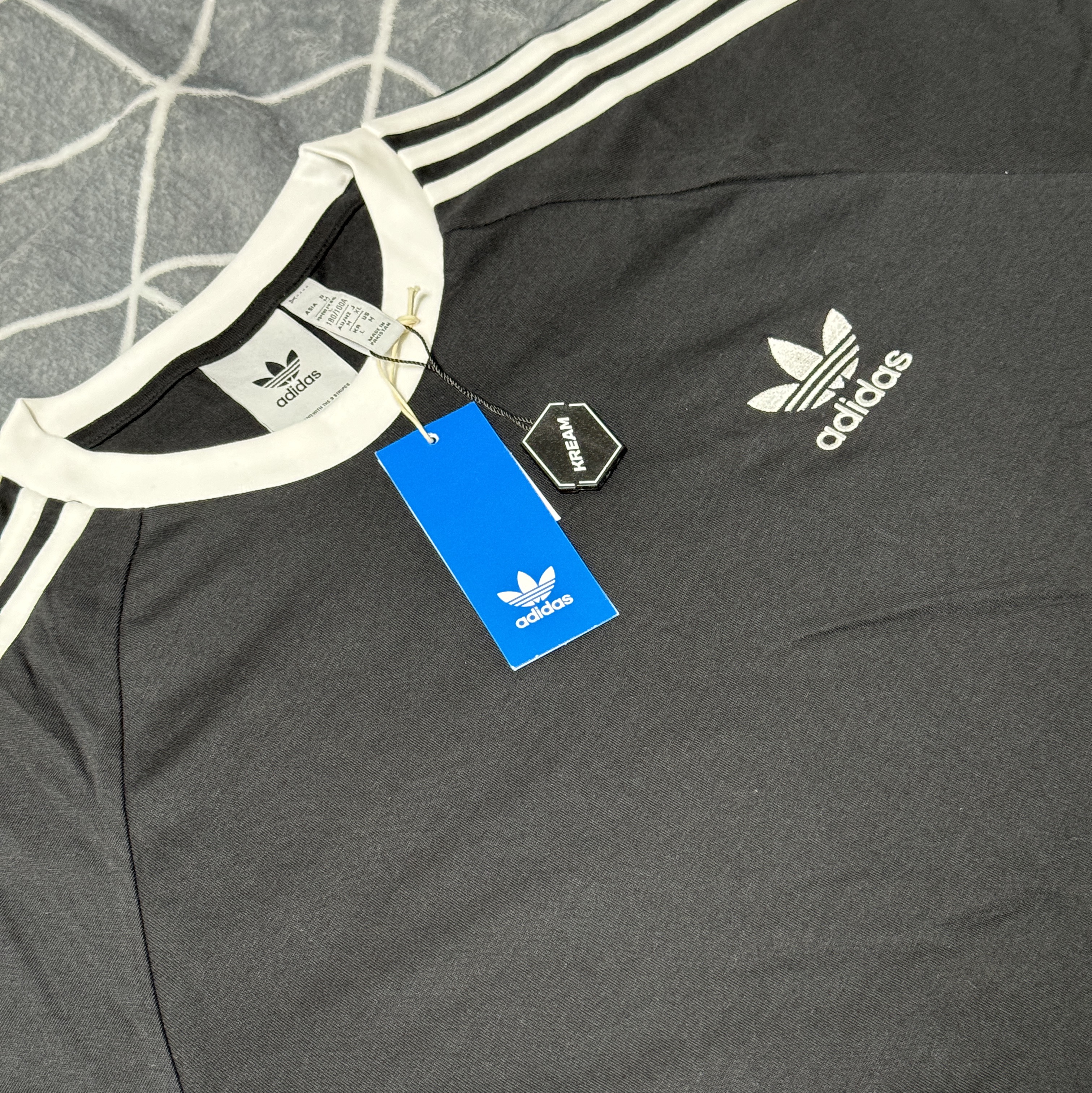 Adidas Adicolor Classics 3-Stripes T-Shirt Black - KR Sizing 착용 스타일 - 2