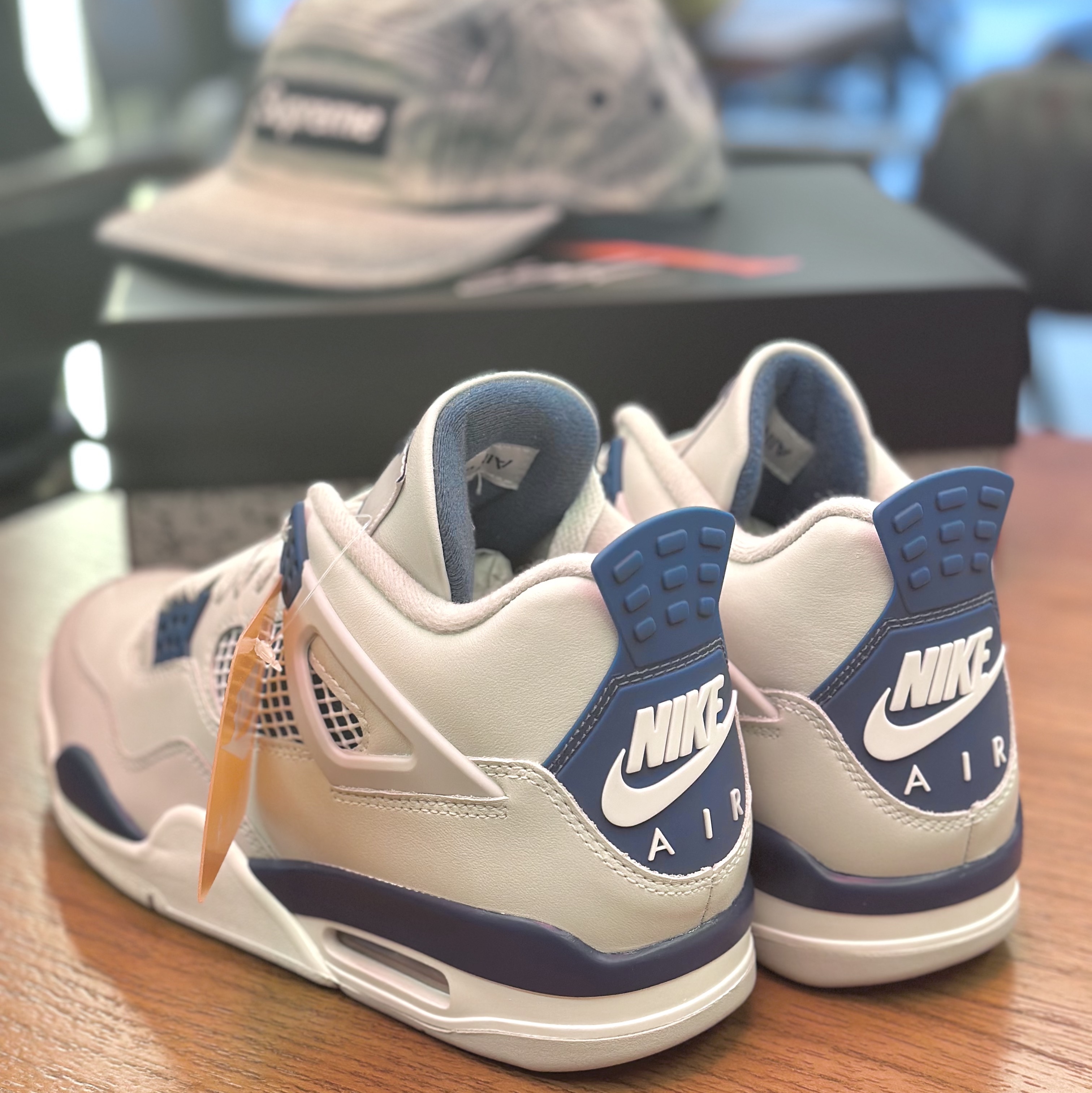 Jordan 4 Retro Industrial Blue, Supreme Washed Chino Twill Camp Cap Dirty Indigo - 24SS 착용 스타일 - 2
