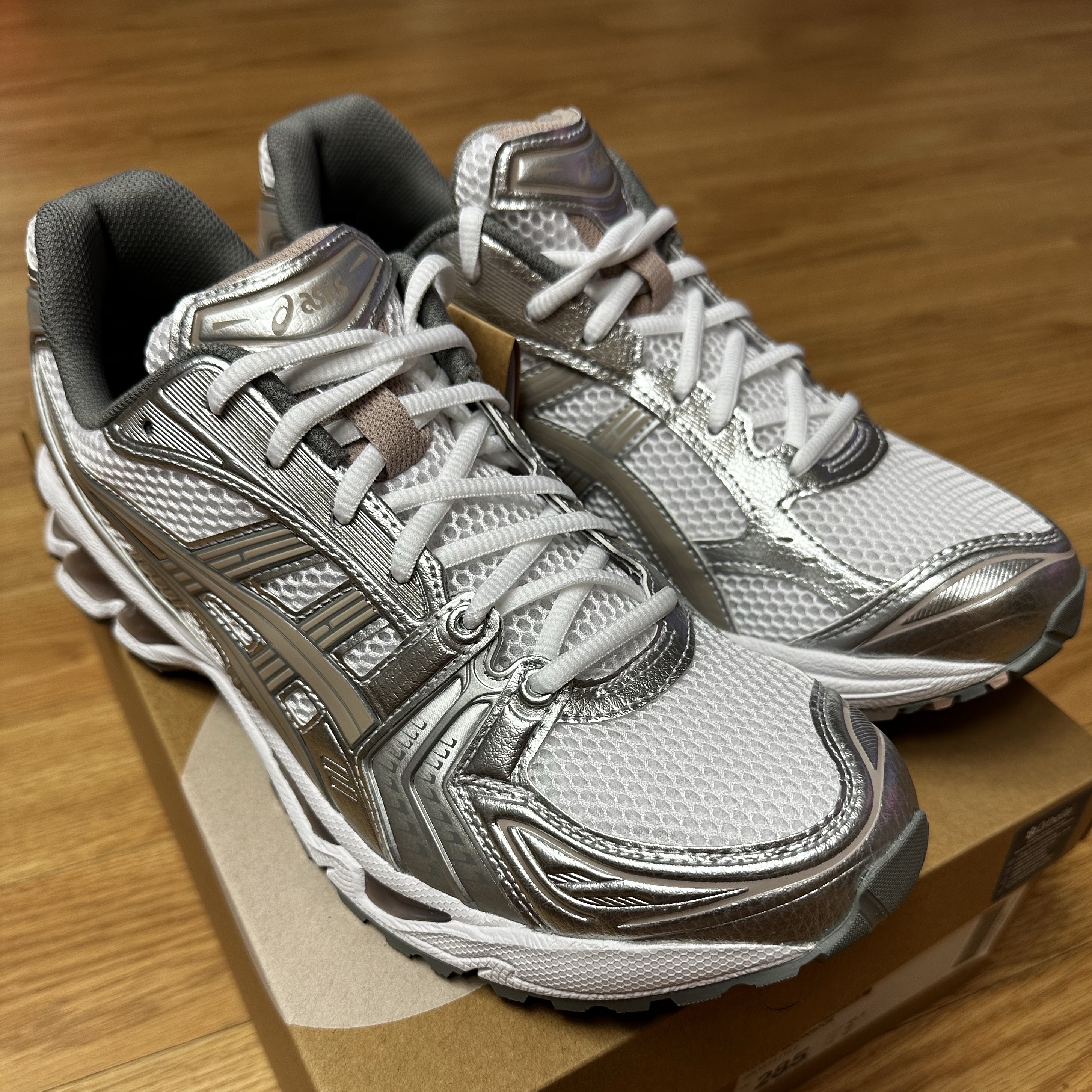 (W) Asics Gel-Kayano 14 White Moonrock 착용 스타일 - 1
