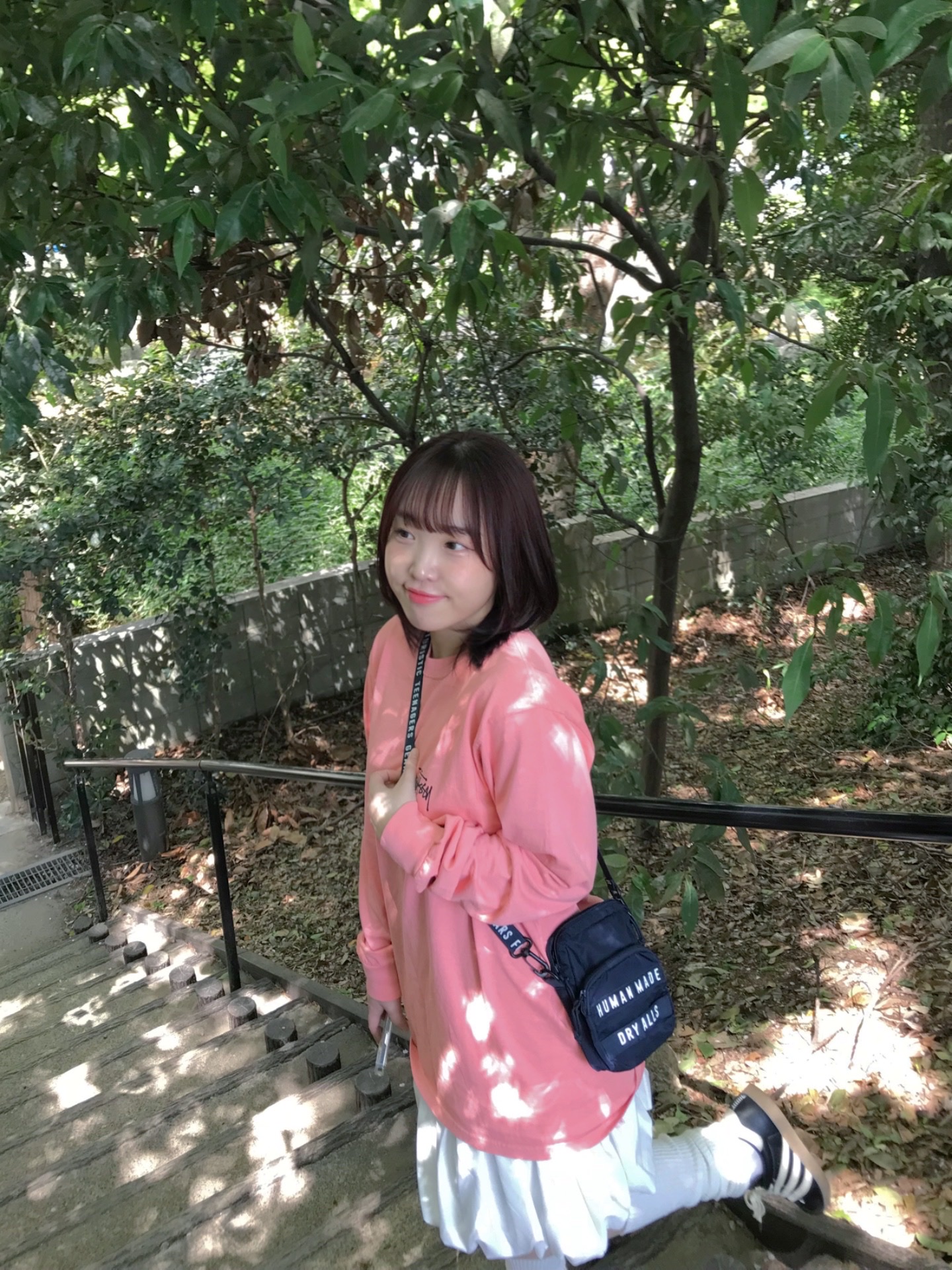 Stussy Basic Stussy Pigment Dyed LS T-Shirt Coral 2024, Human Made Military Pouch #2 Navy 착용 스타일