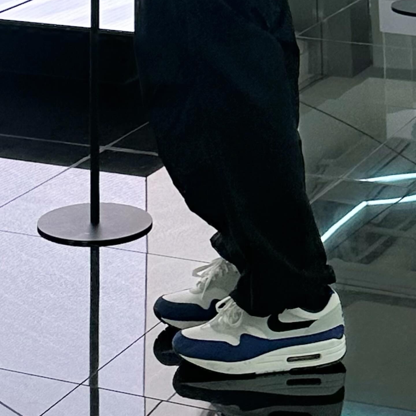 Nike Air Max 1 Deep Royal Blue 착용 스타일