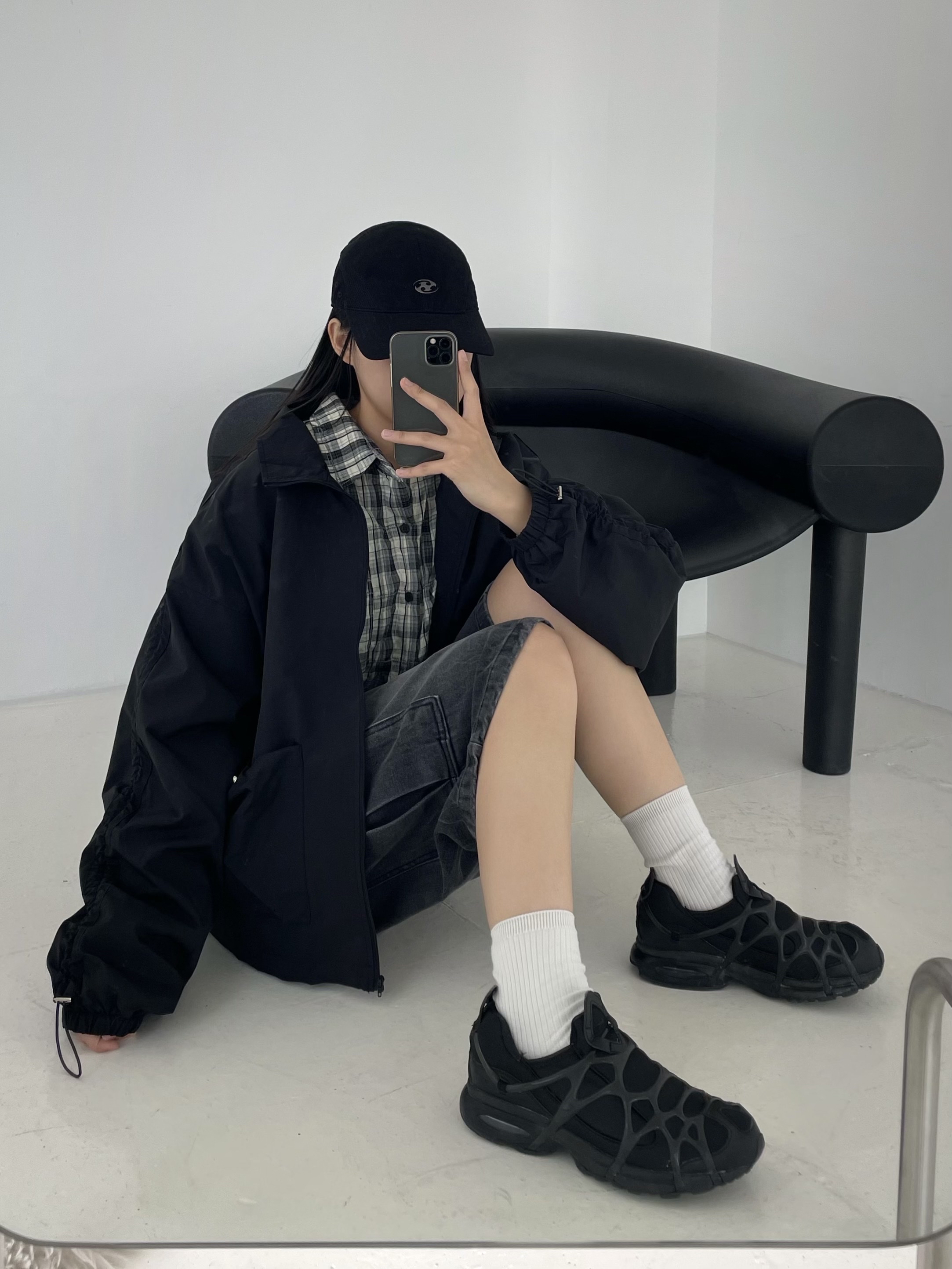 Sansan Gear Curve Panel Cap Black - 24SS, Nike Air Kukini Triple Black 착용 스타일 - 4