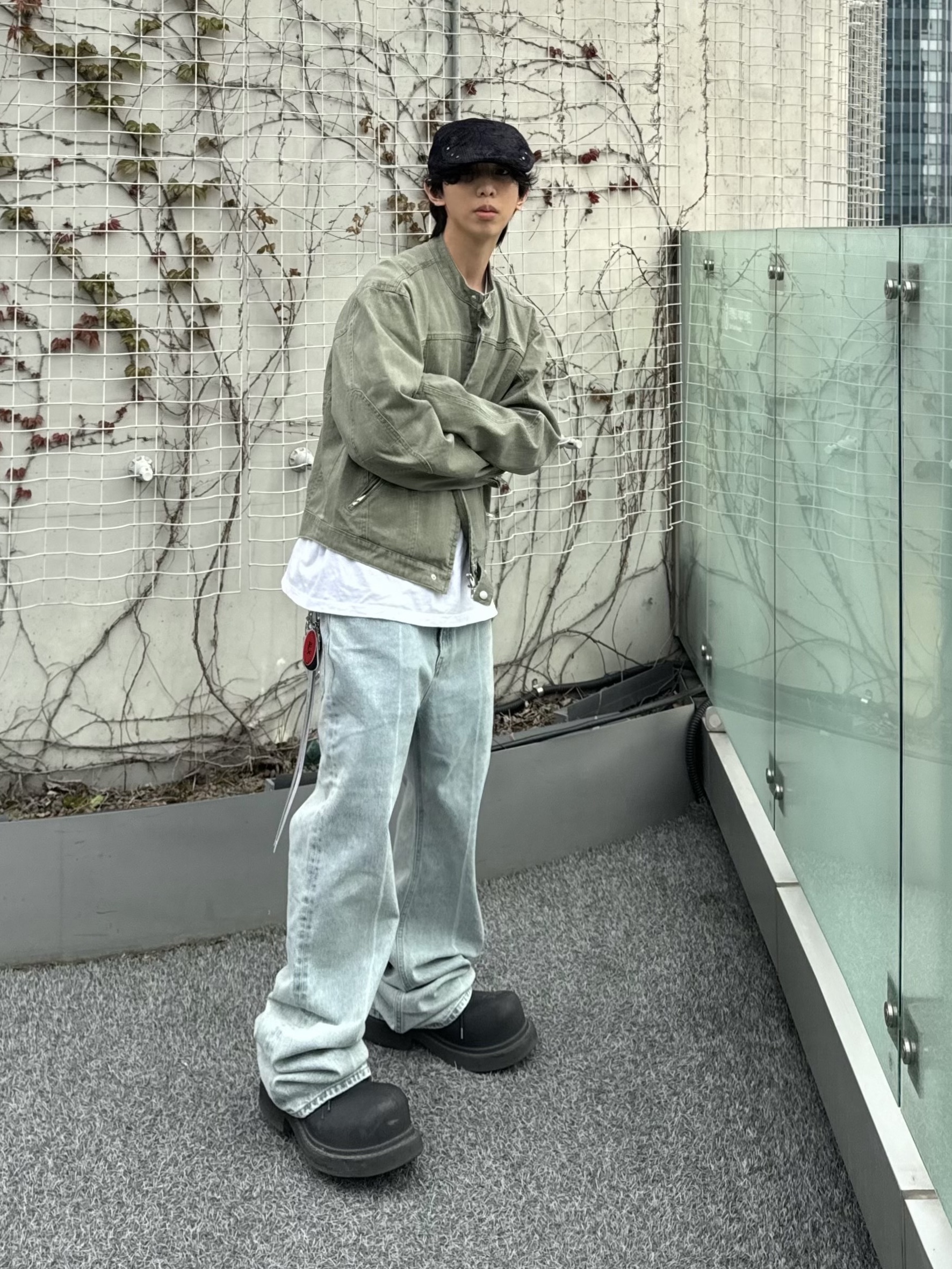 Nos Couleurs Paisley Rivet Hunting Cap Black, Balenciaga Steroid Derby Black 착용 스타일 - 1