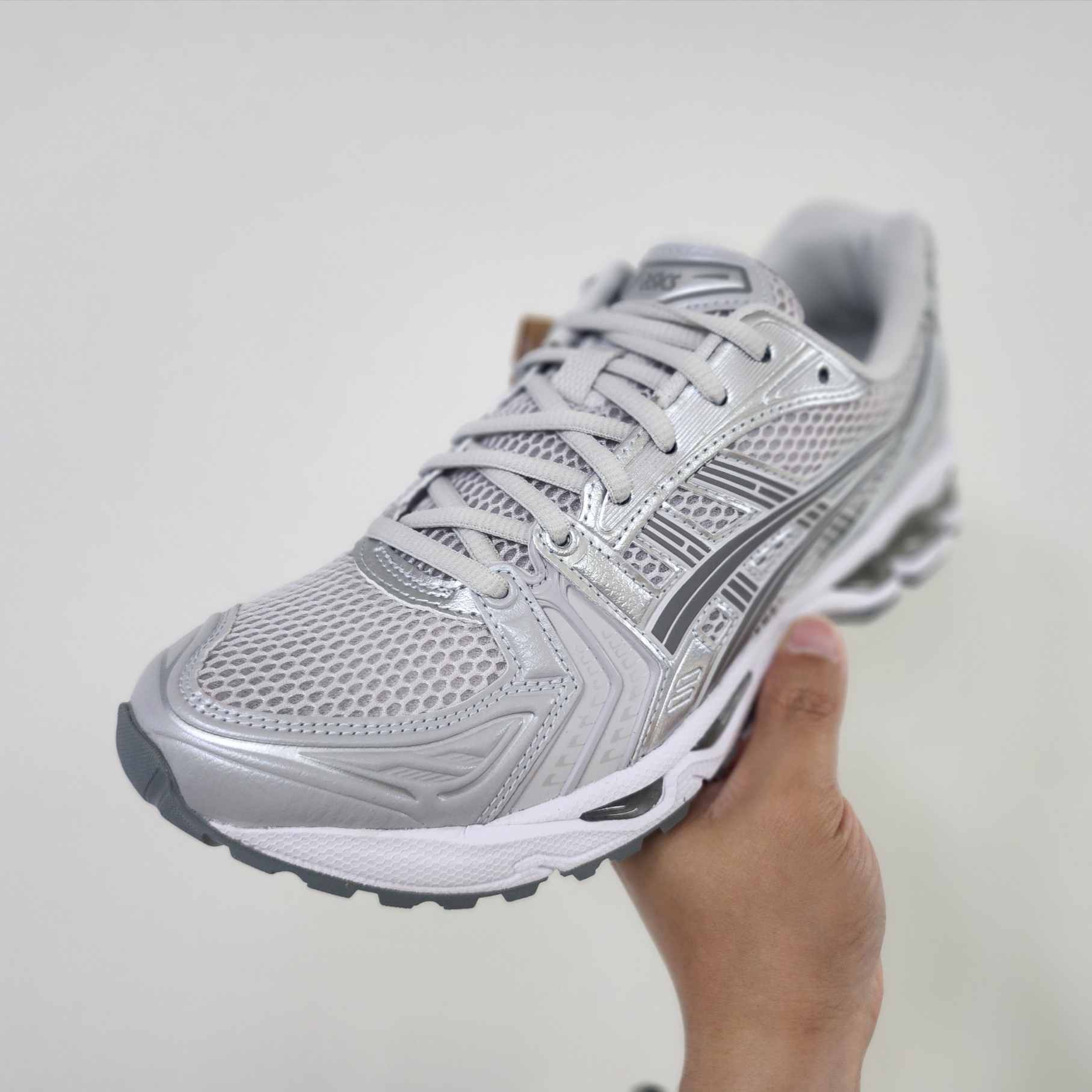 (W) Asics Gel-Kayano 14 Cloud Grey Clay Grey 착용 스타일 - 1