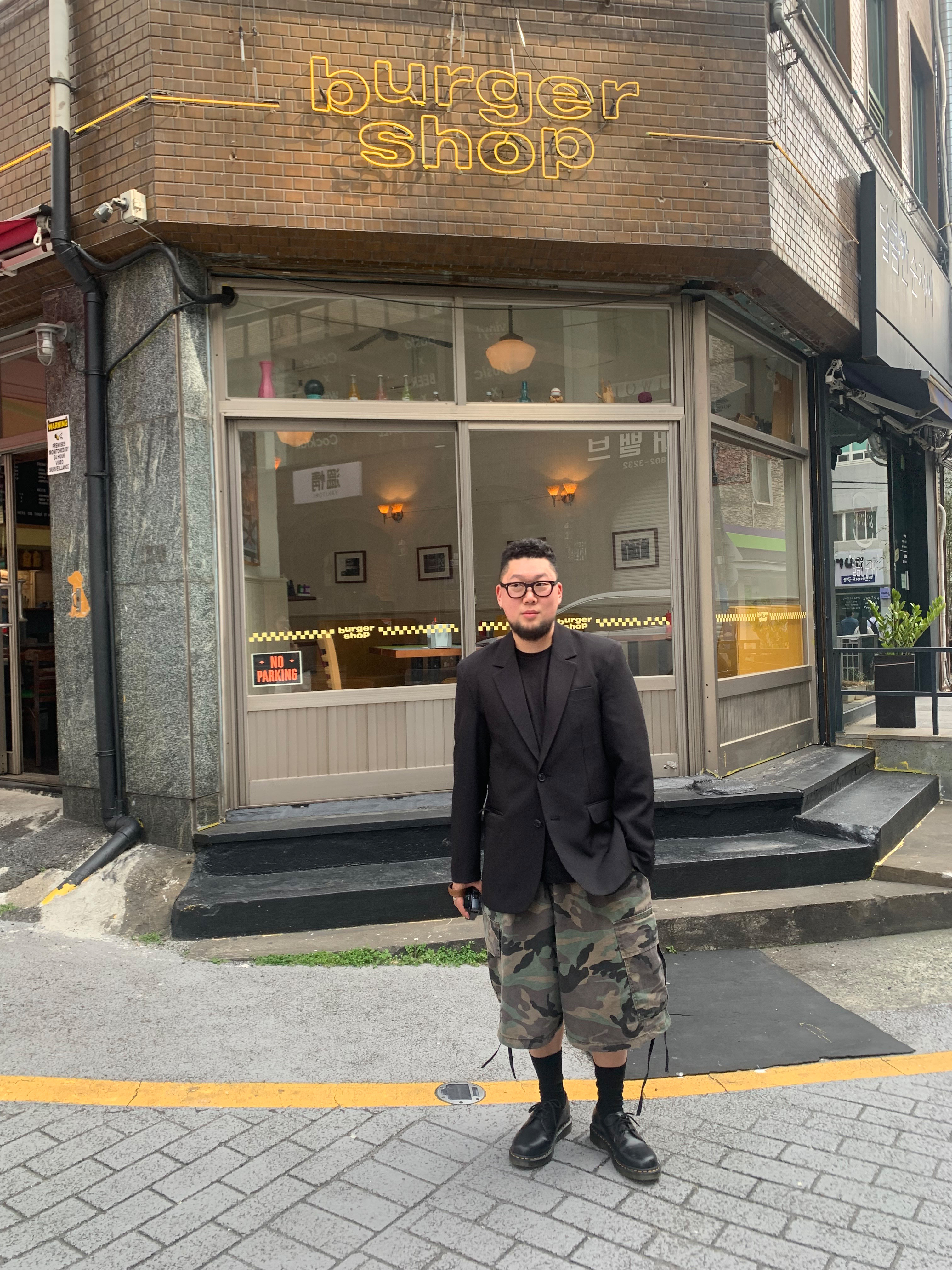 Dr. Martens 1461 Smooth Black 착용 스타일 - 1