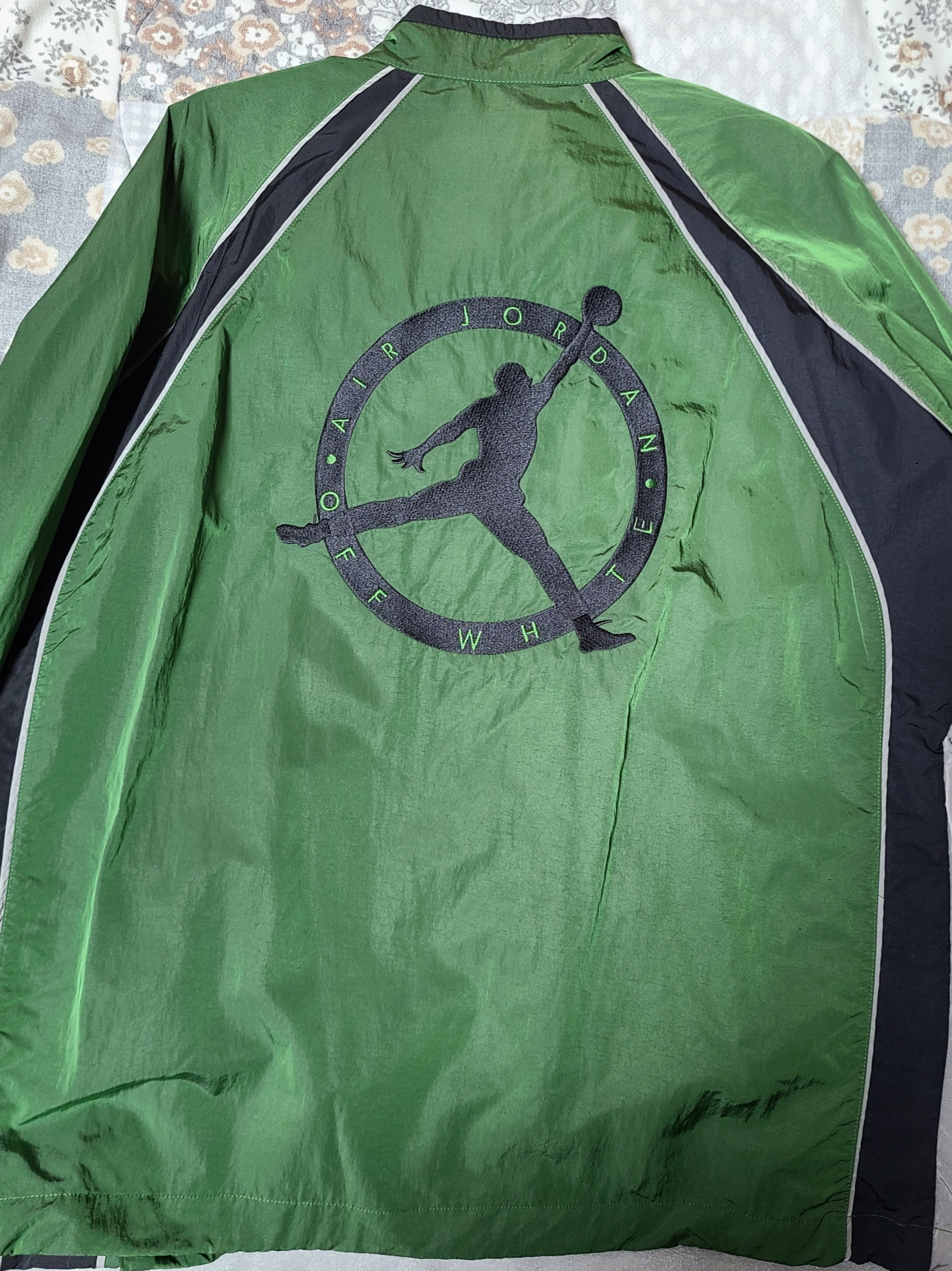 Jordan x Off-White Track Top Forest Green - US/EU, Jordan x Off-White Track Top Forest Green - Asia 착용 스타일 - 2