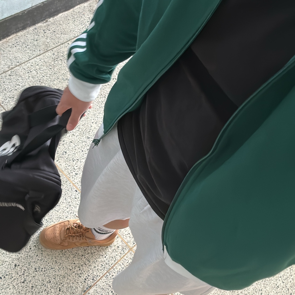 Adidas Adicolor Classics Beckenbauer Track Jacket Collegiate Green - KR Sizing, Nike Air Force 1 '07 WB Flax 착용 스타일