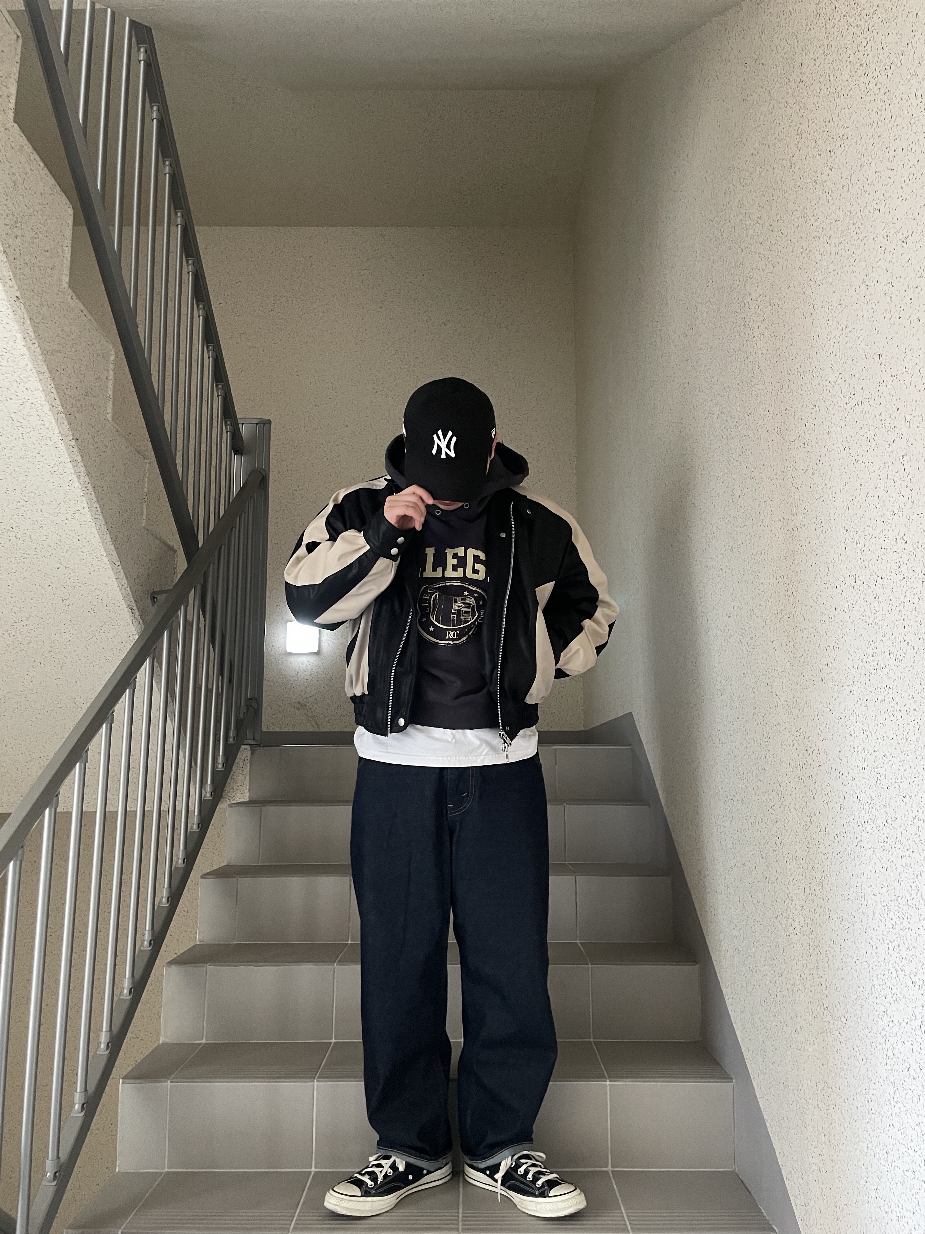 Converse Chuck 70 Hi Black 착용 스타일 - 3