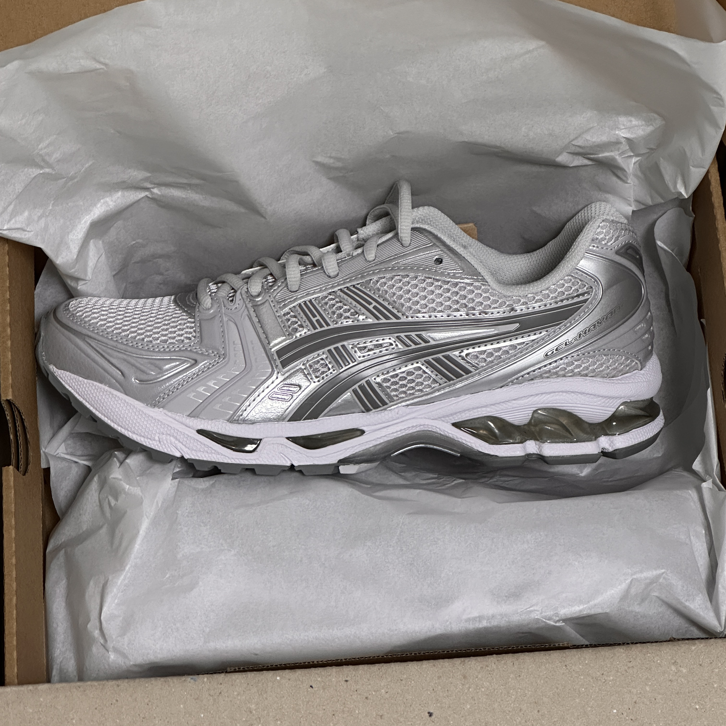 (W) Asics Gel-Kayano 14 Cloud Grey Clay Grey 착용 스타일
