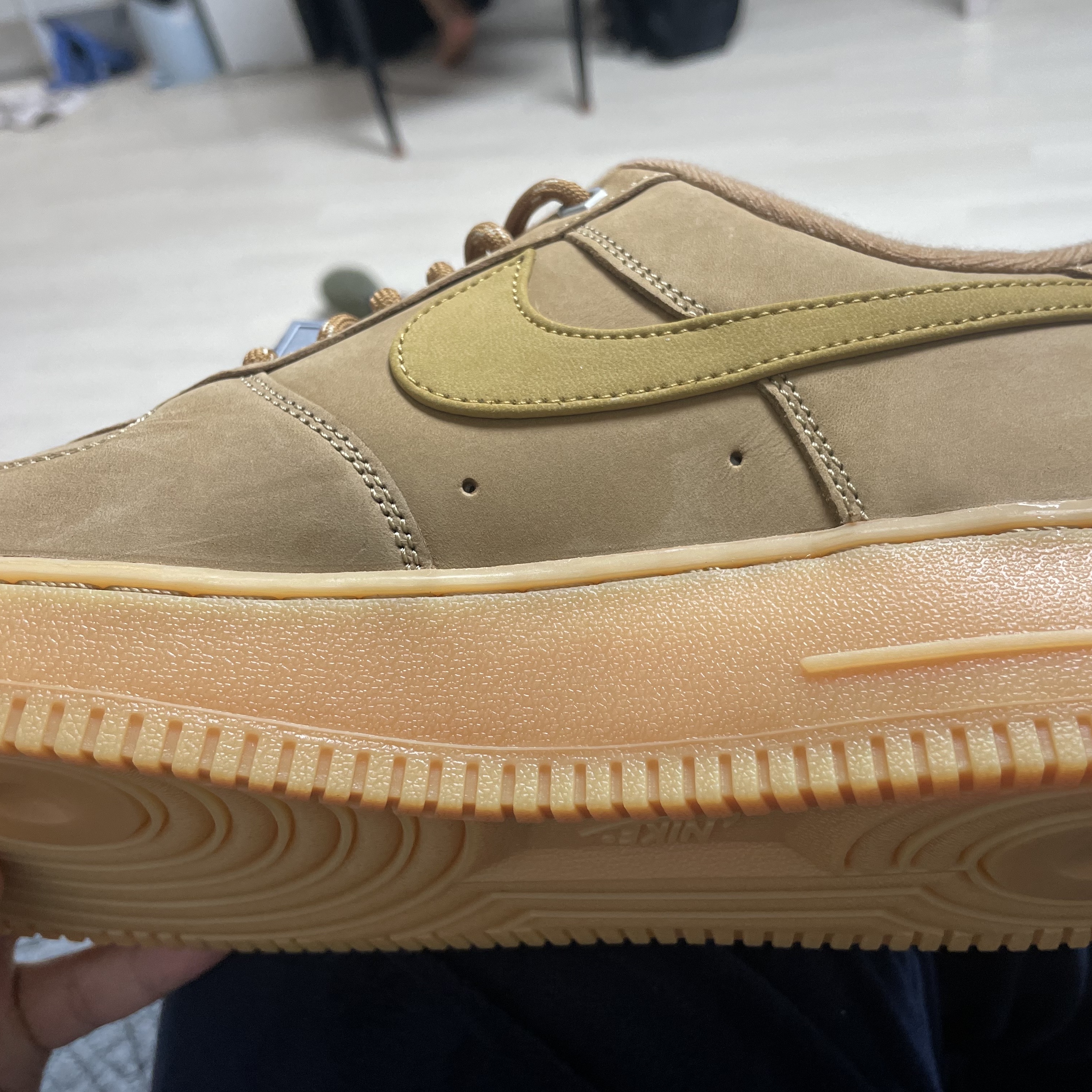 Nike Air Force 1 '07 WB Flax 착용 스타일