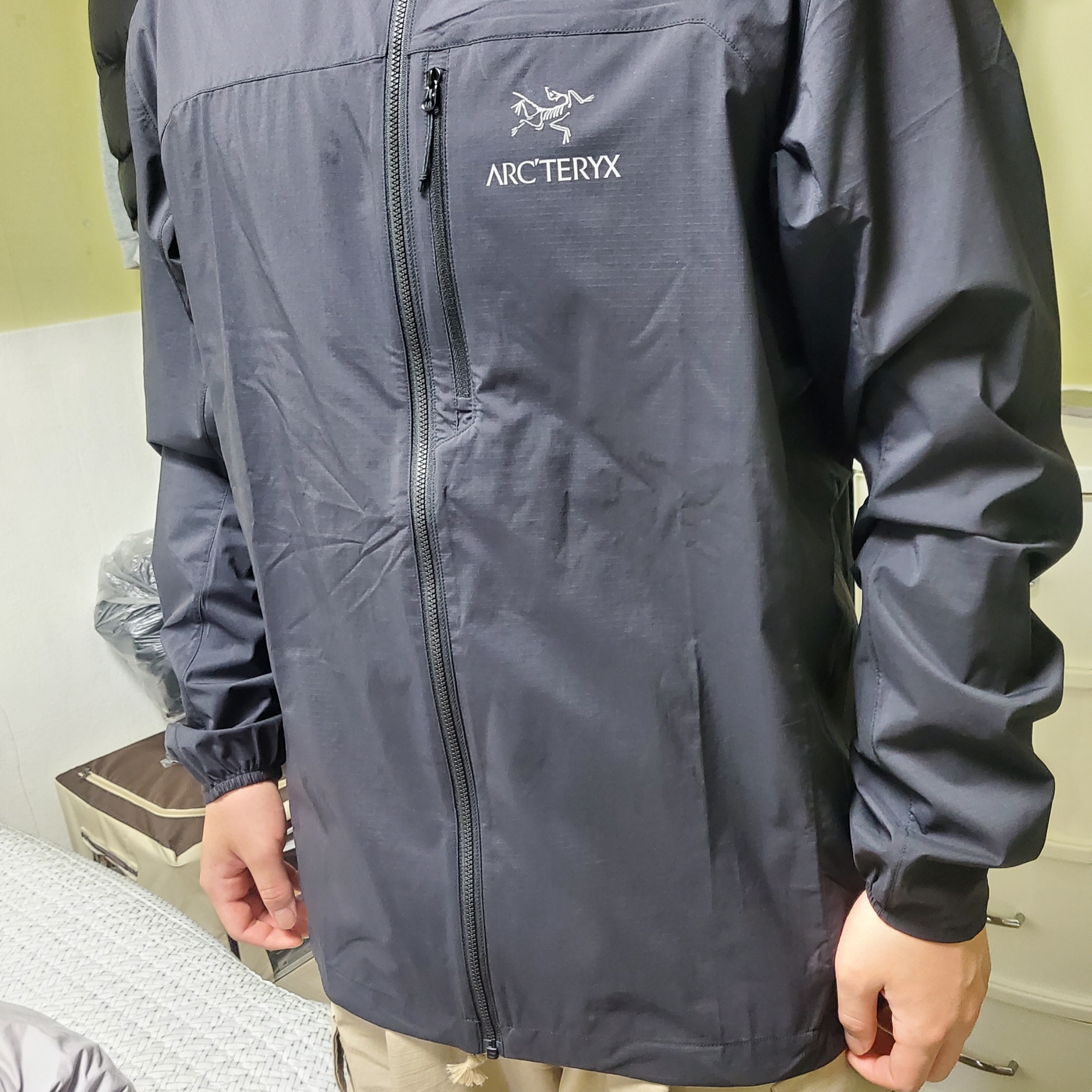 Arc'teryx Squamish Hoody Black 착용 스타일 - 1