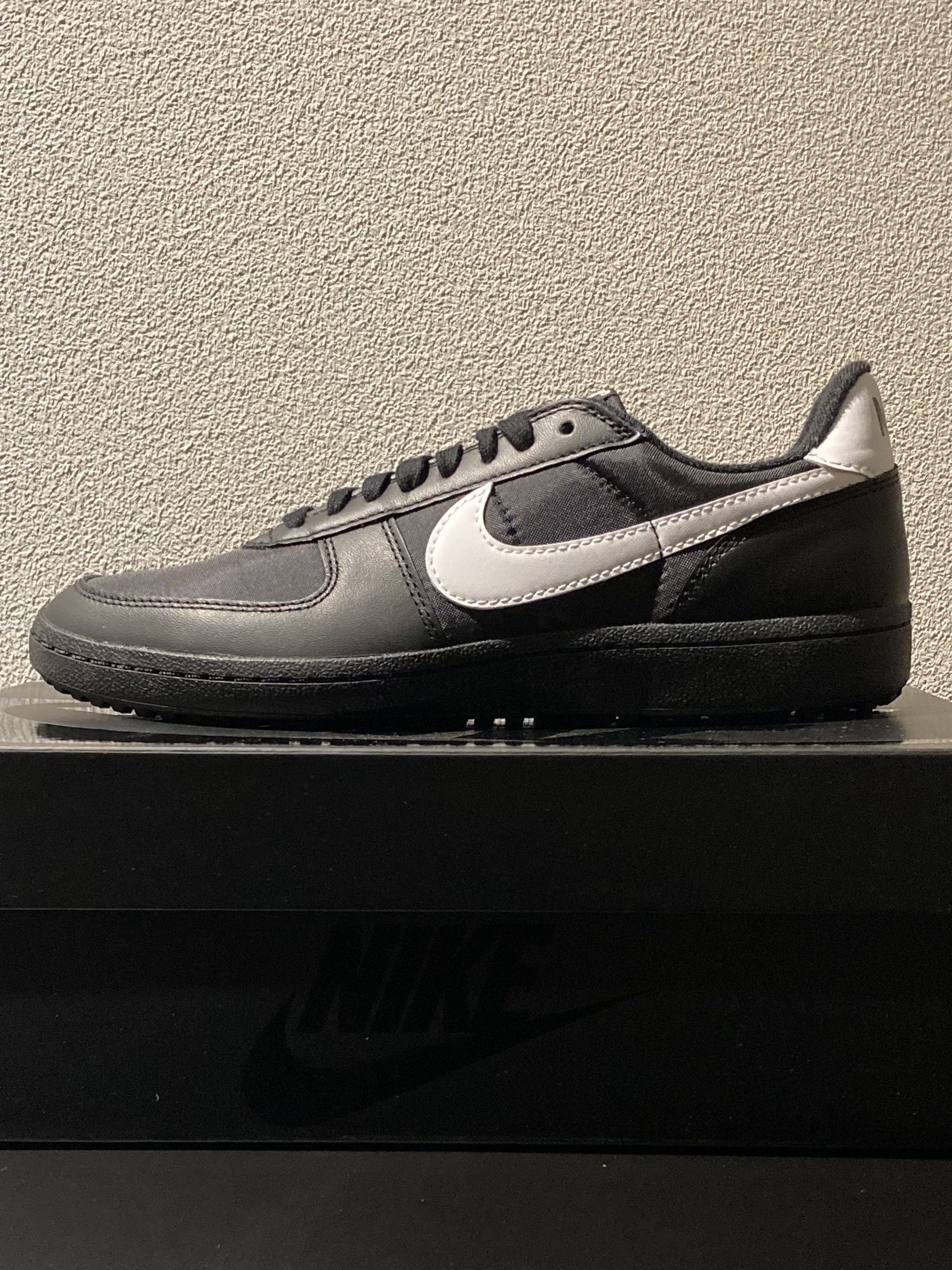 Nike Field General 82 SP Black and White 착용 스타일 - 3