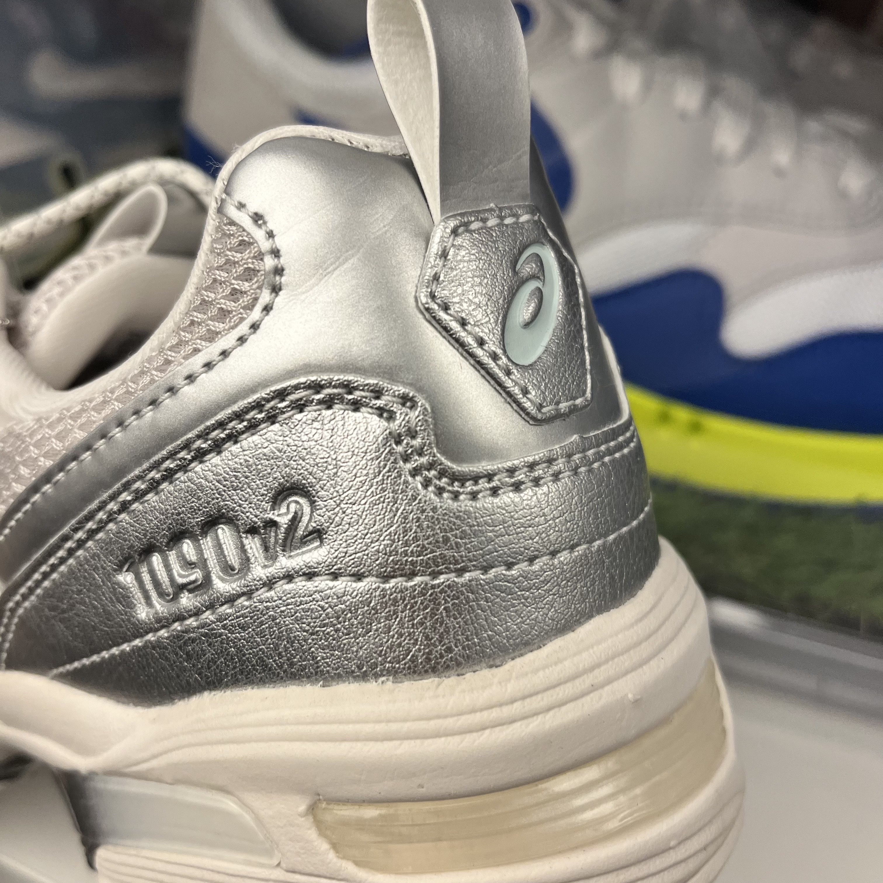 (W) Asics x Snidel Gel-1090 V2 Silver 착용 스타일 - 1