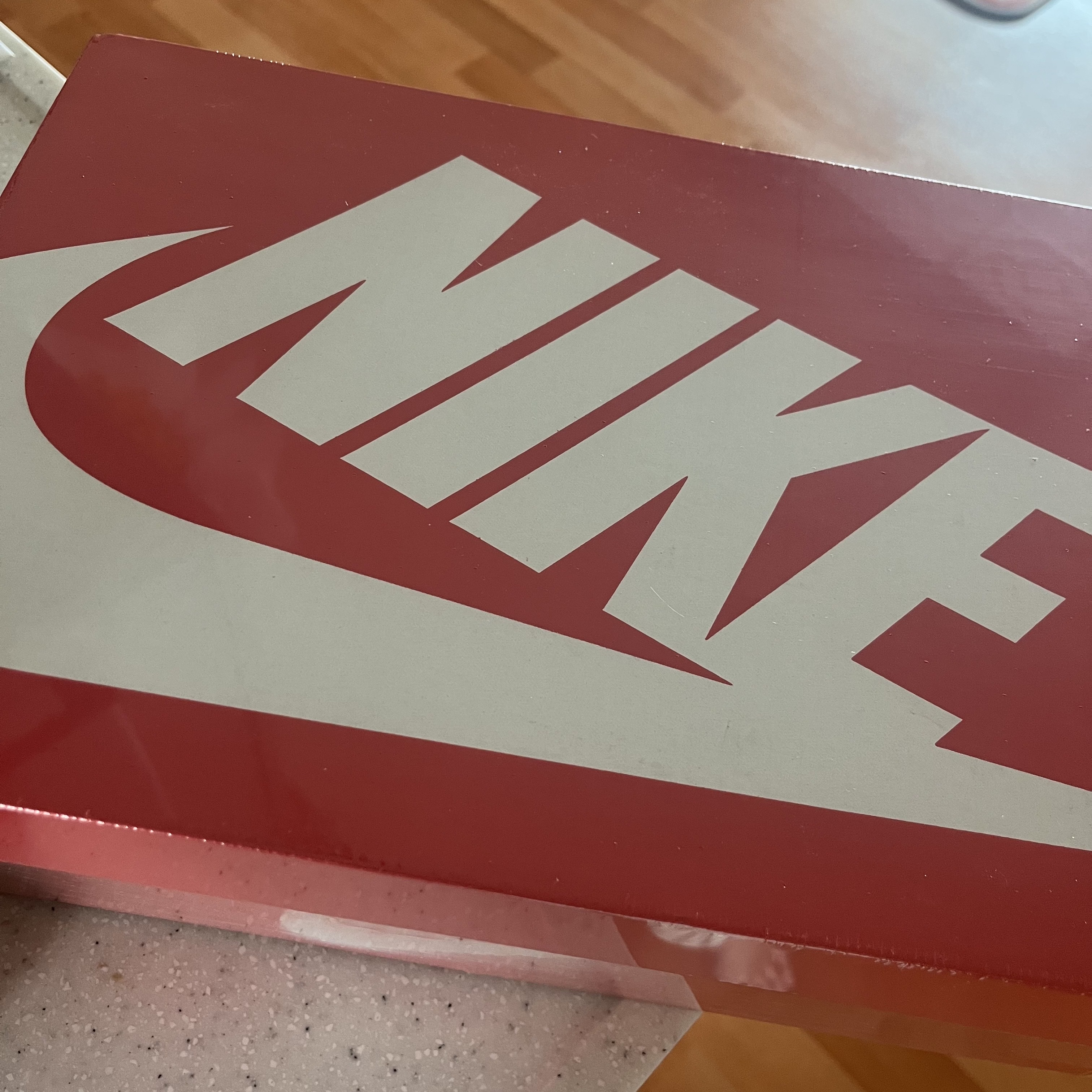 Nike Zoom Vomero 5 PRM Light Iron Ore and Flat Fewter 착용 스타일 - 1