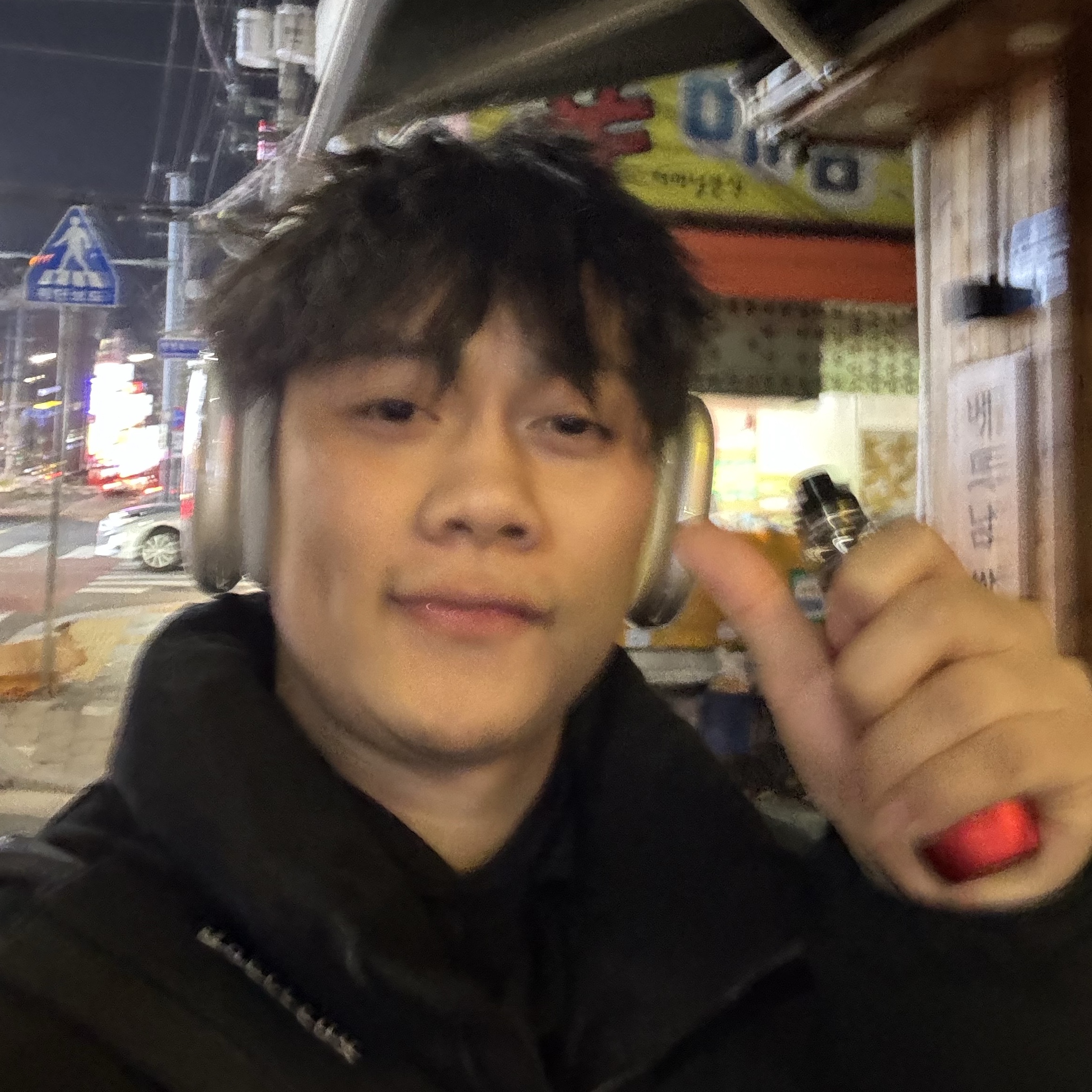 Apple AirPods Max Lightning Silver (Korean Ver.) 착용 스타일