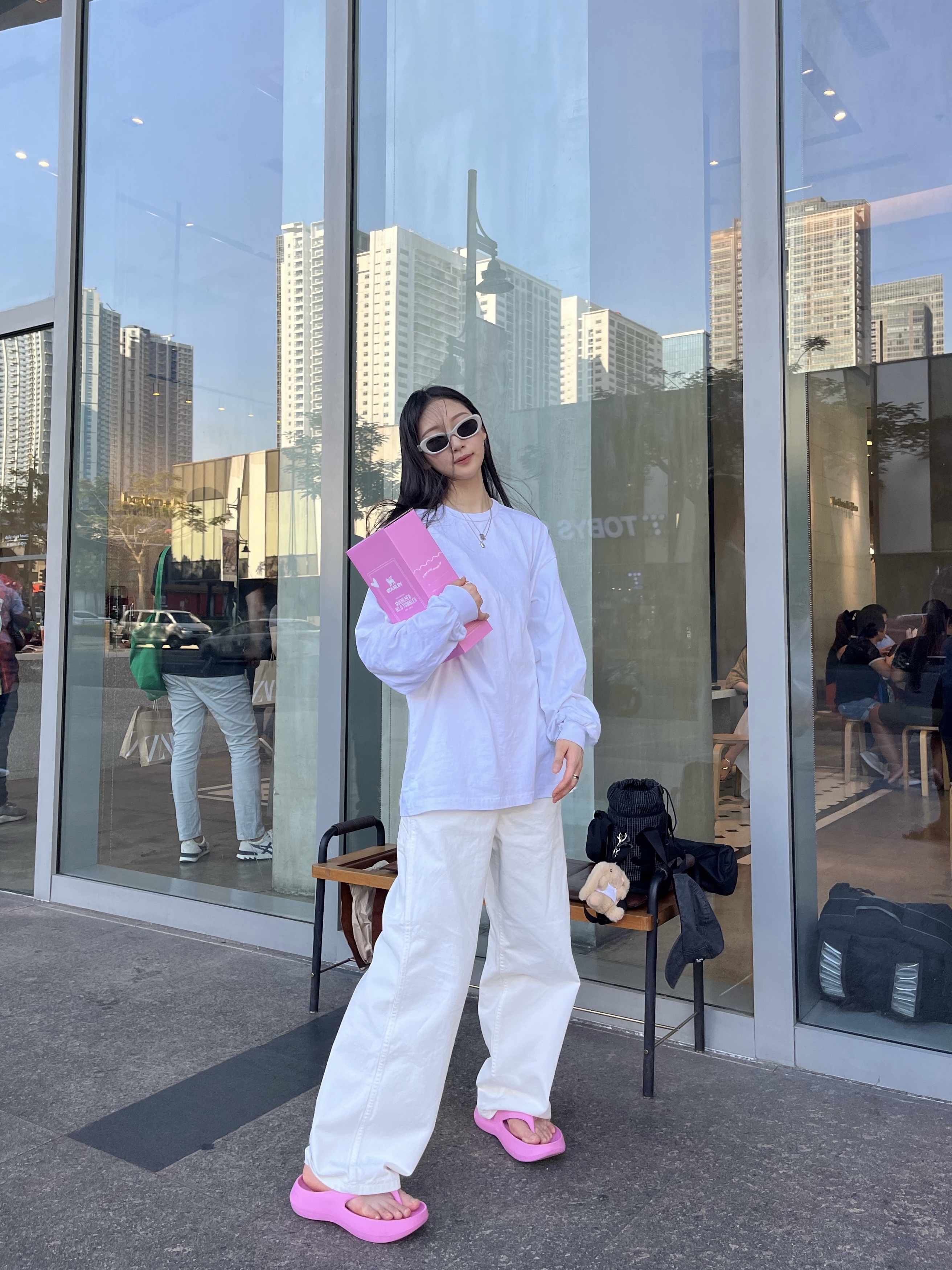 Taw&Toe x Low Classic Platform Flip Flop Pink, Gentle Monster x Maison Margiela MM004 Grey Black 착용 스타일