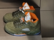Jordan 5 Retro Olive 착용 스타일