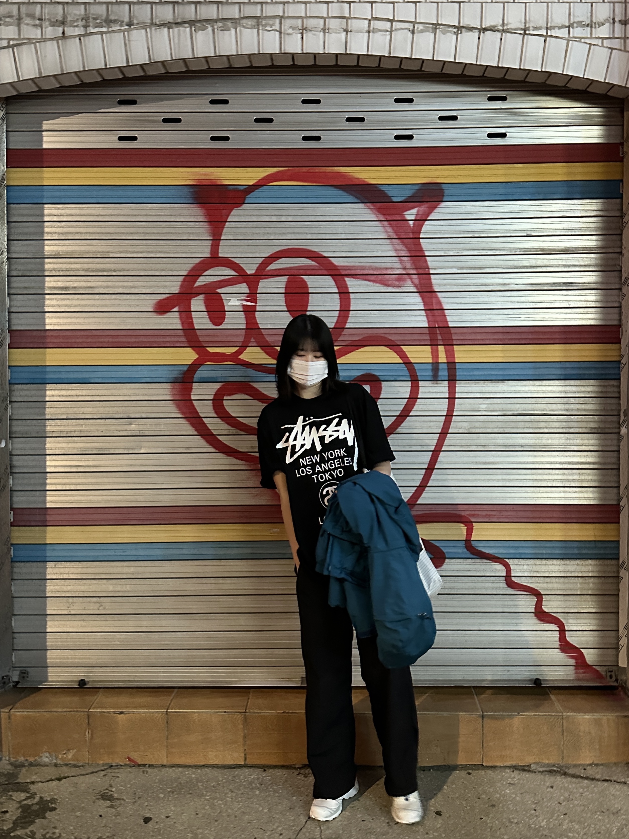 Stussy World Tour T-Shirt Black, Salomon XT-6 ADV White 착용 스타일 - 2