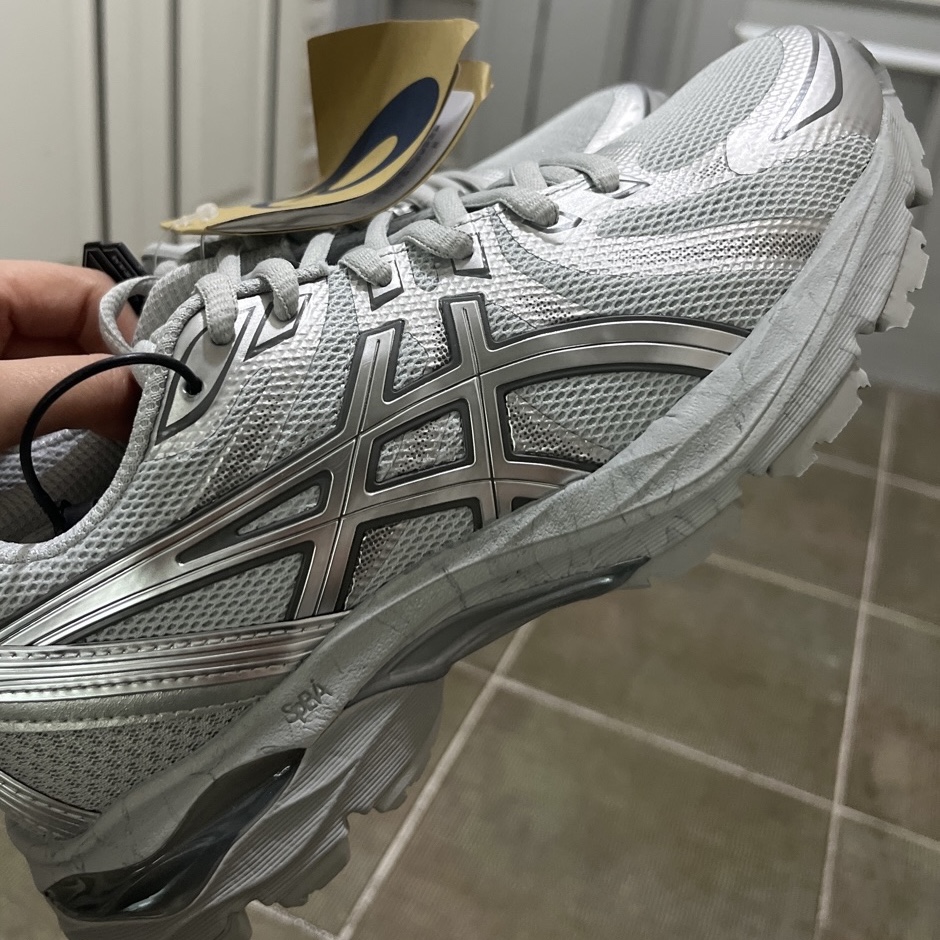 (W) Asics Gel-Flux 4 CN Gray Silver 착용 스타일