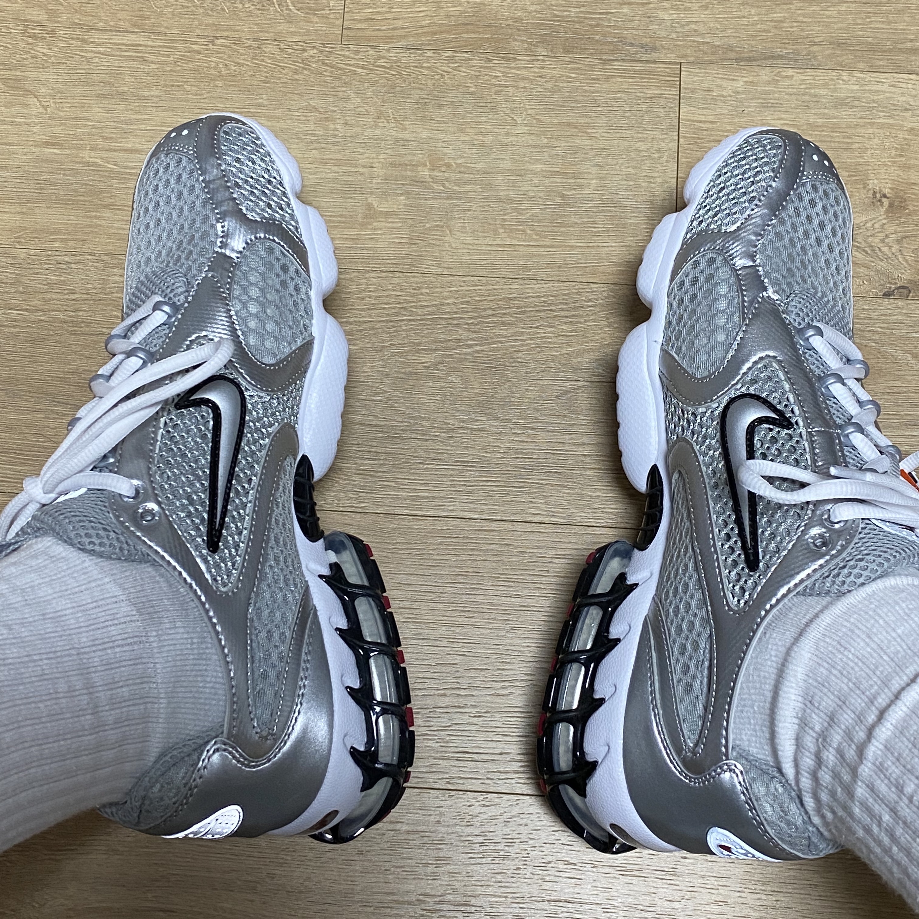 Nike Air Zoom Spiridon Cage 2 Metallic Silver 착용 스타일