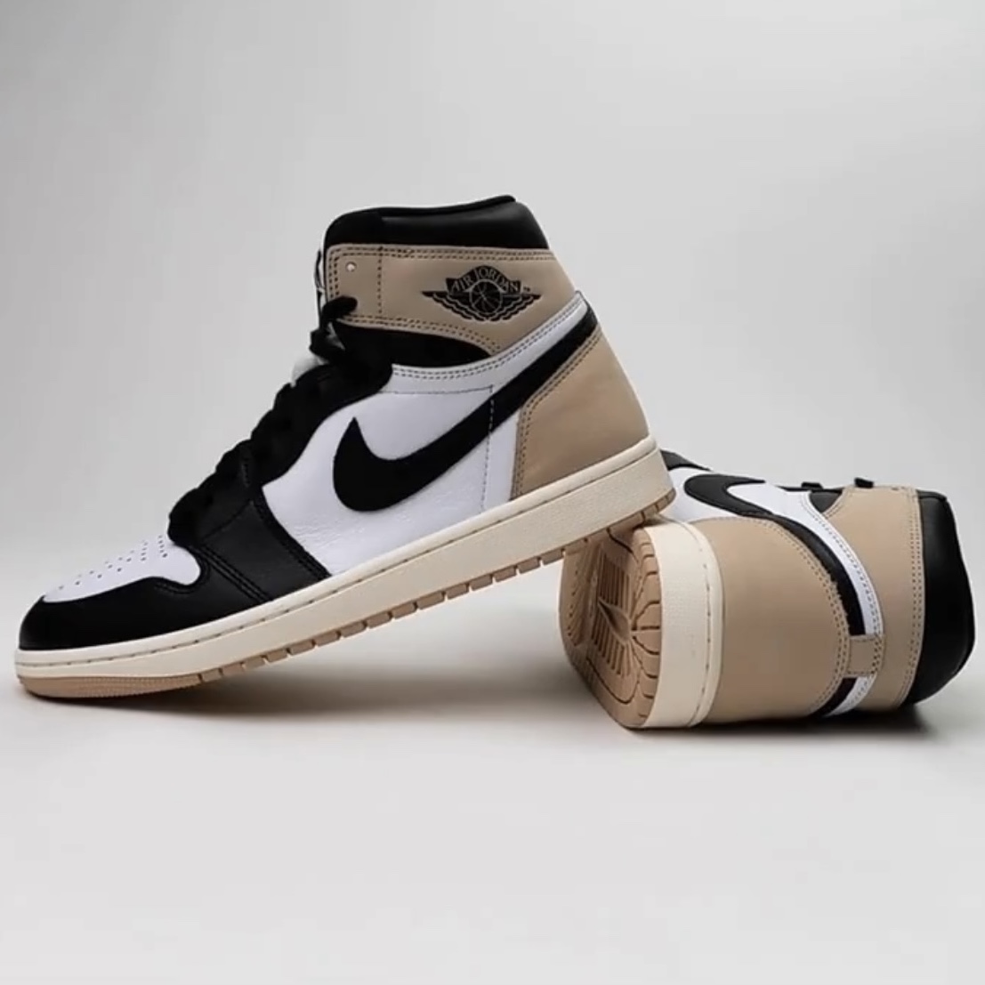 (W) Jordan 1 Retro High OG Latte 착용 스타일 - 1