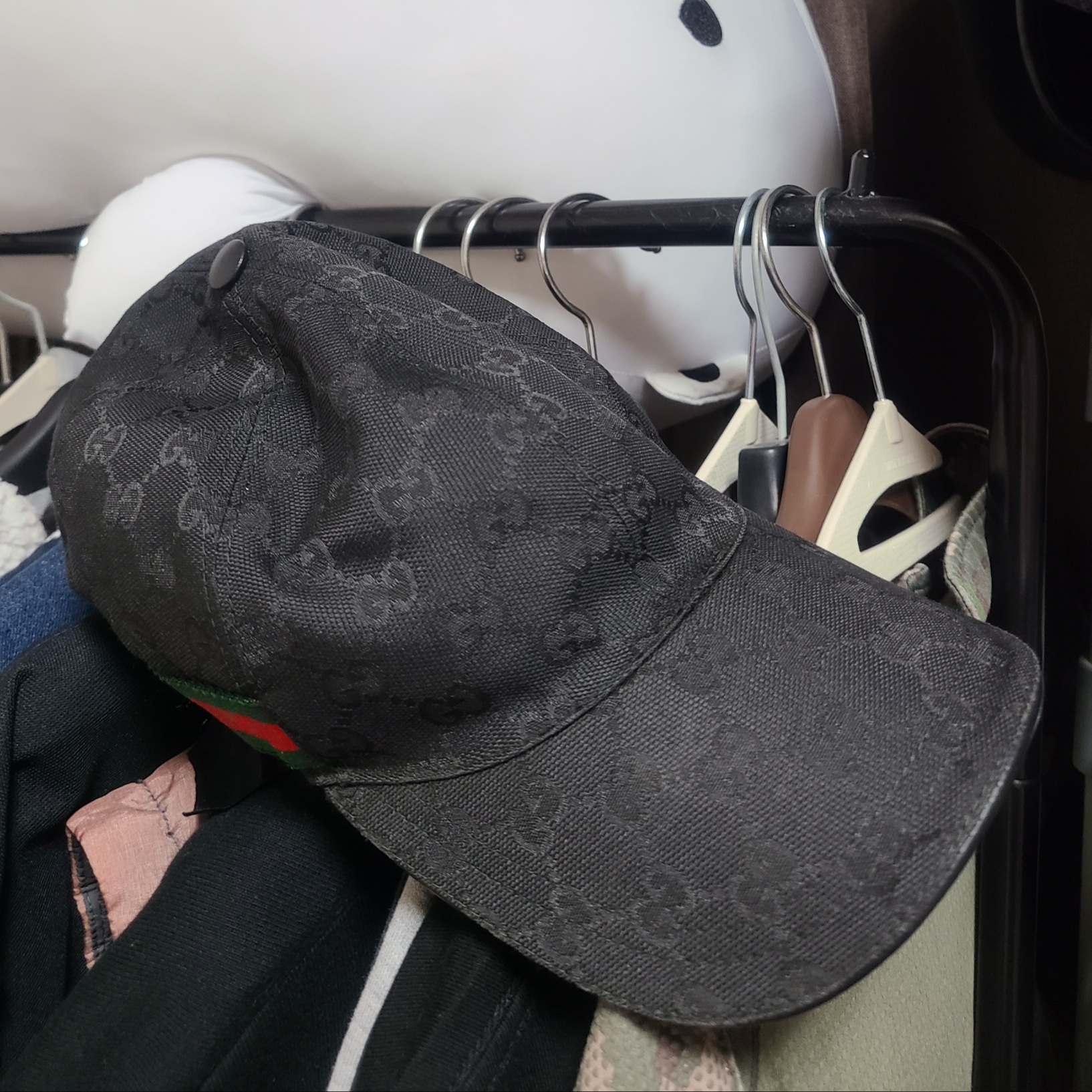 Gucci Original GG Baseball Hat with Web Black 착용 스타일