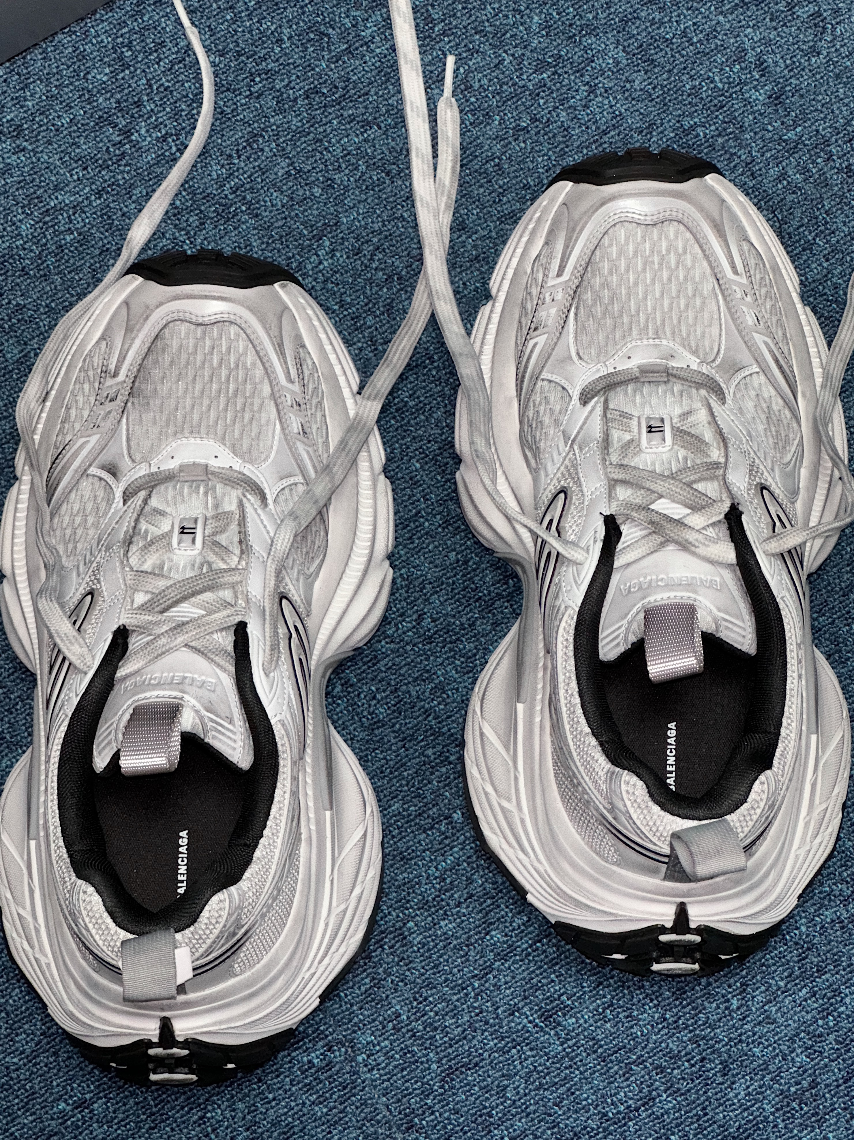 Balenciaga 10XL Sneakers White Grey Silver Black, (W) Balenciaga 10XL Sneakers White Grey Silver Black 착용 스타일 - 6