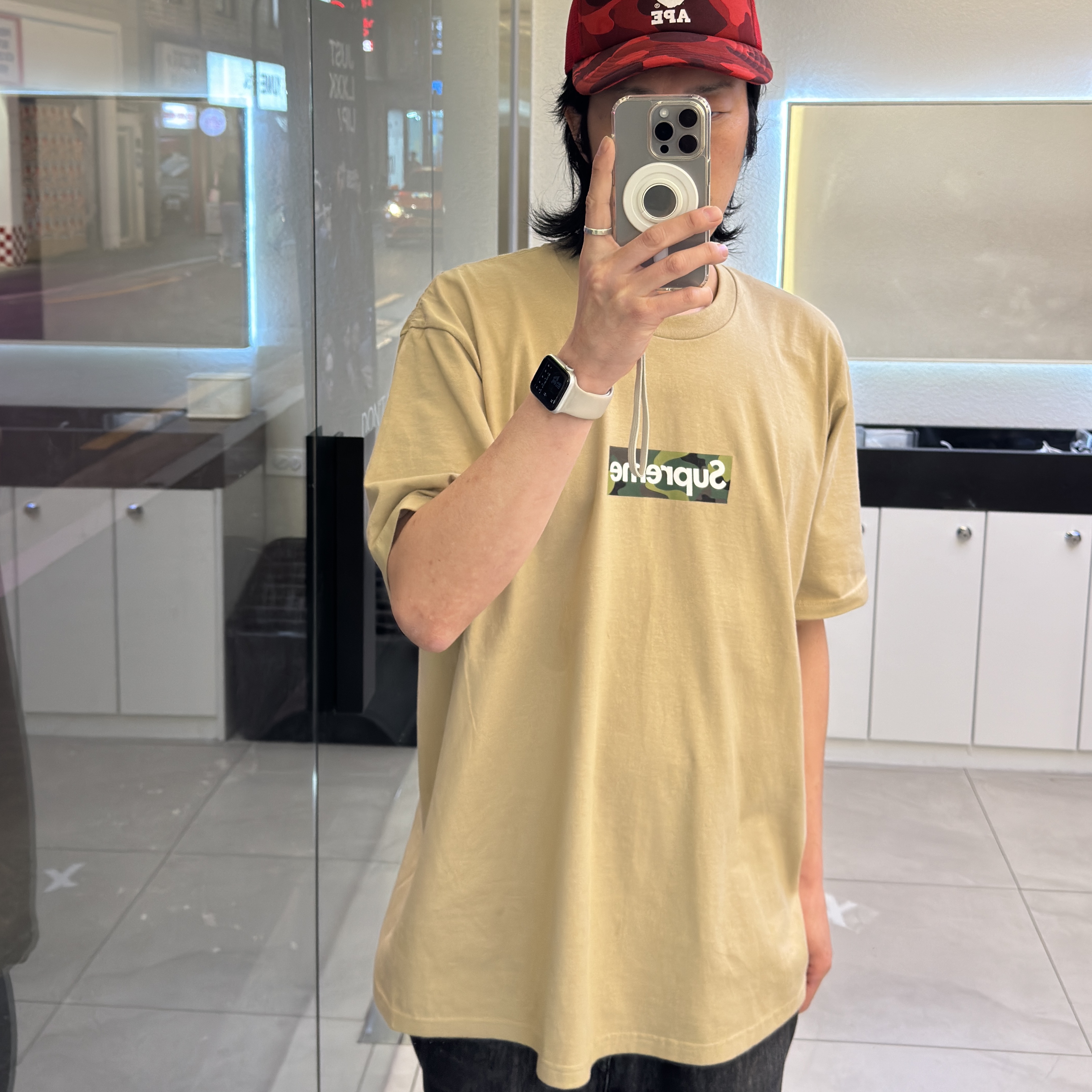 BAPE Color Camo College Mesh Cap Red, Supreme Box Logo T-Shirt Khaki - 23FW 착용 스타일