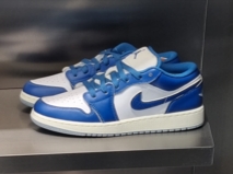 (W) Jordan 1 Low White Dark Marina Blue 착용 스타일