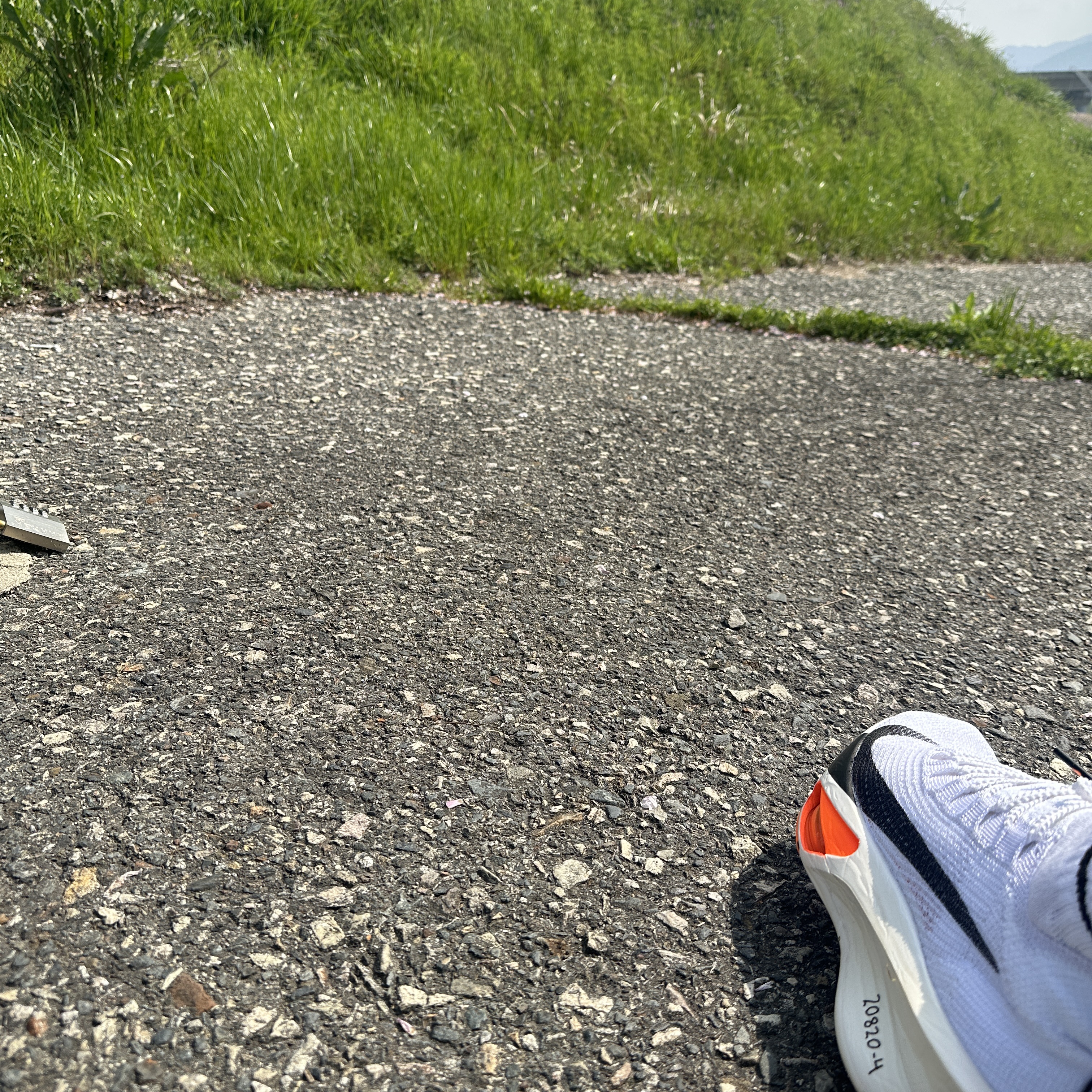 Nike Air Zoom Alphafly Next% 3 Proto White Total Orange 착용 스타일 - 2