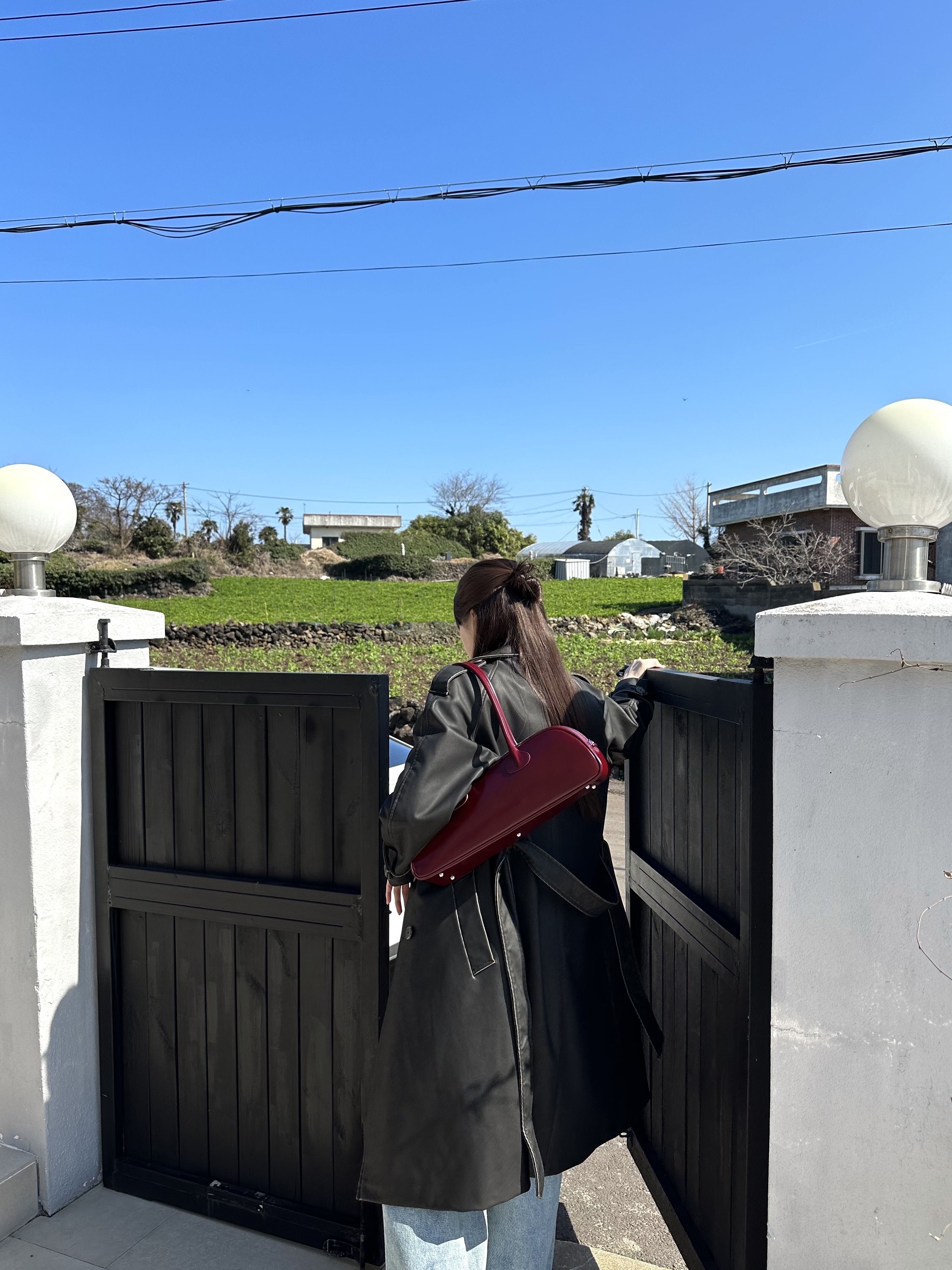 Fottsfotts Bowling Bag Burgundy, Gentle Monster Le 01 Black 착용 스타일 - 6