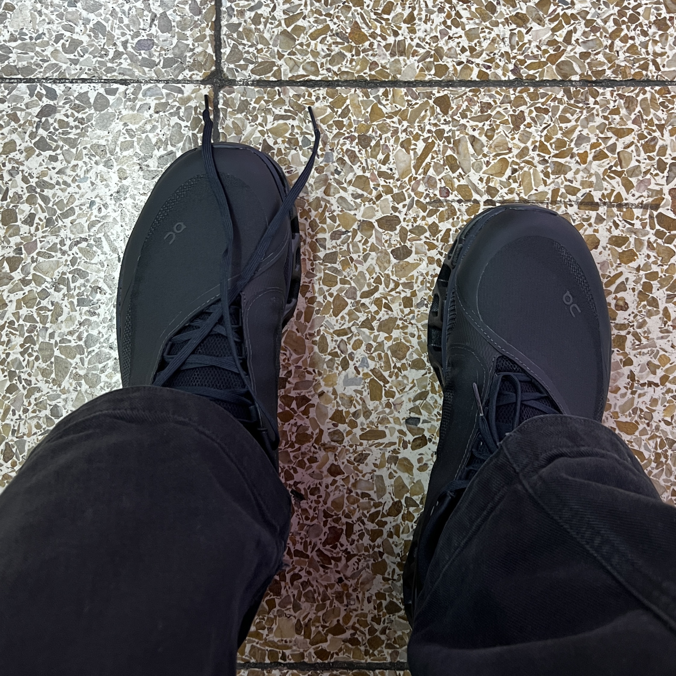 On Running x Post Archive Faction (Paf) Cloudmonster 2 Black Magnet 착용 스타일