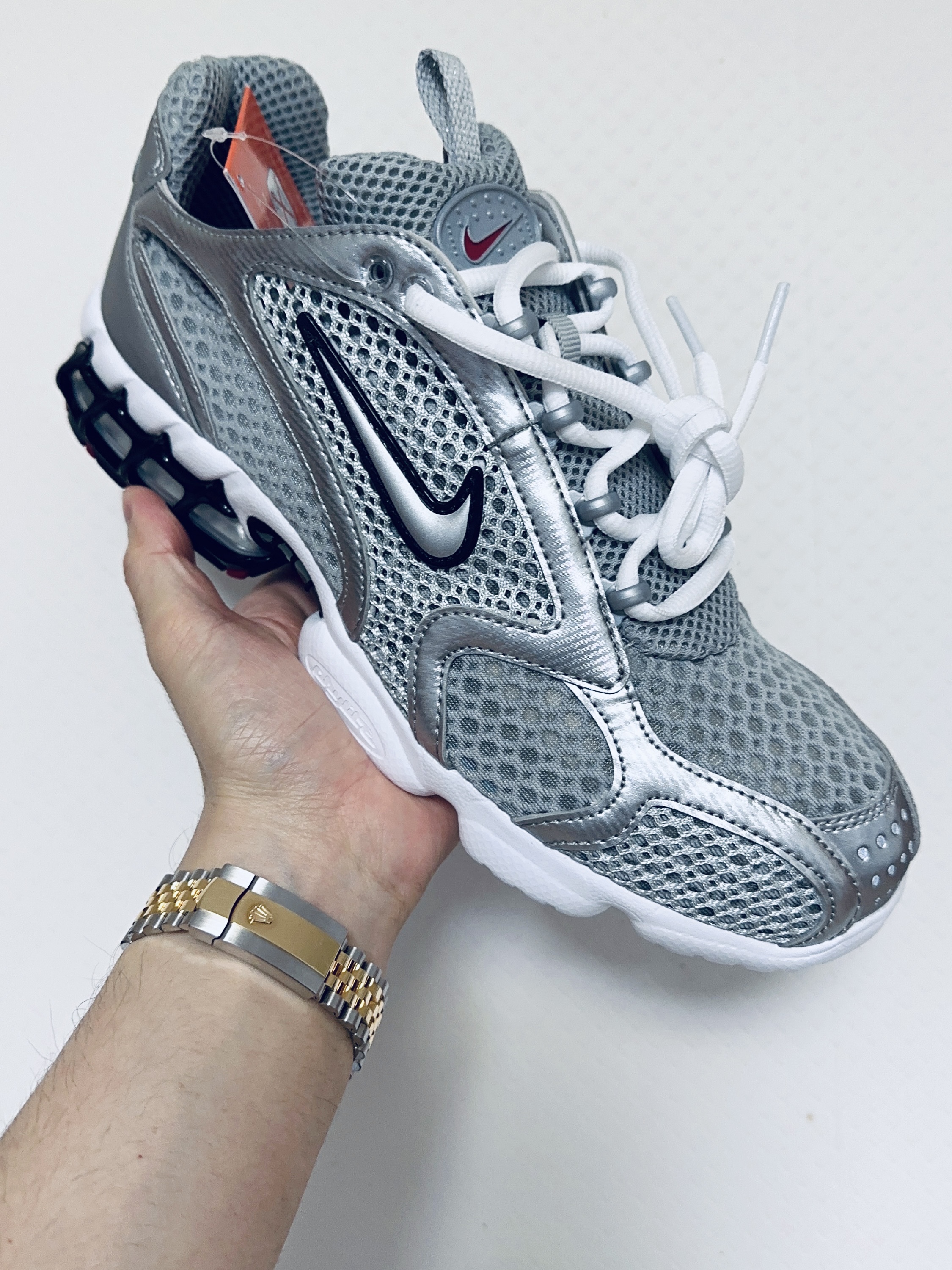 Nike Air Zoom Spiridon Cage 2 Metallic Silver 착용 스타일