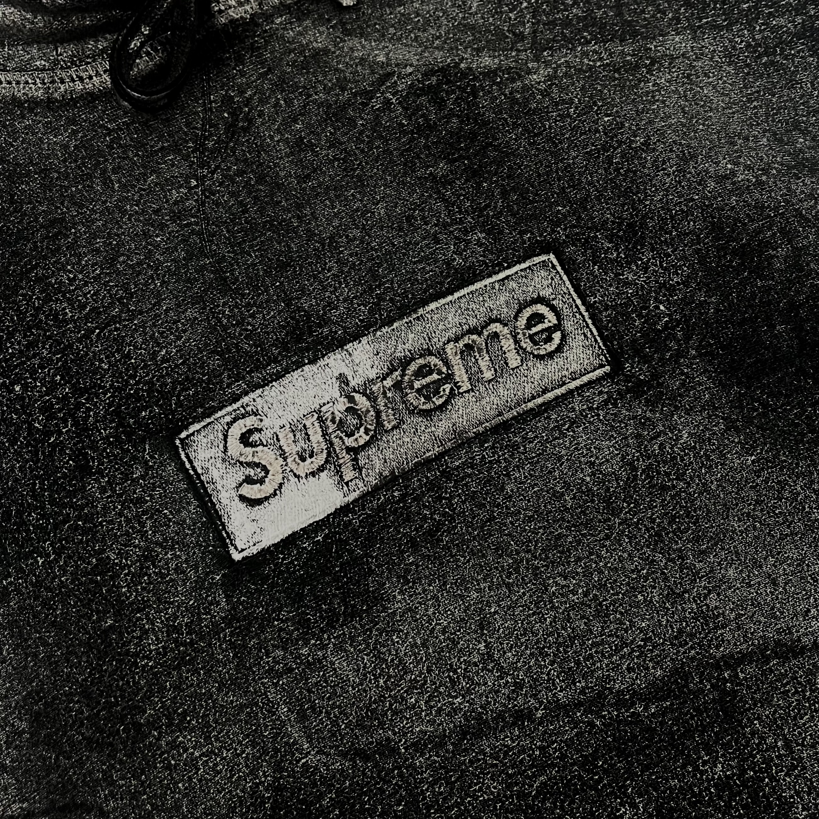 Supreme x MM6 Maison Margiela Foil Box Logo Hooded Sweatshirt Black - 24SS 착용 스타일 - 2