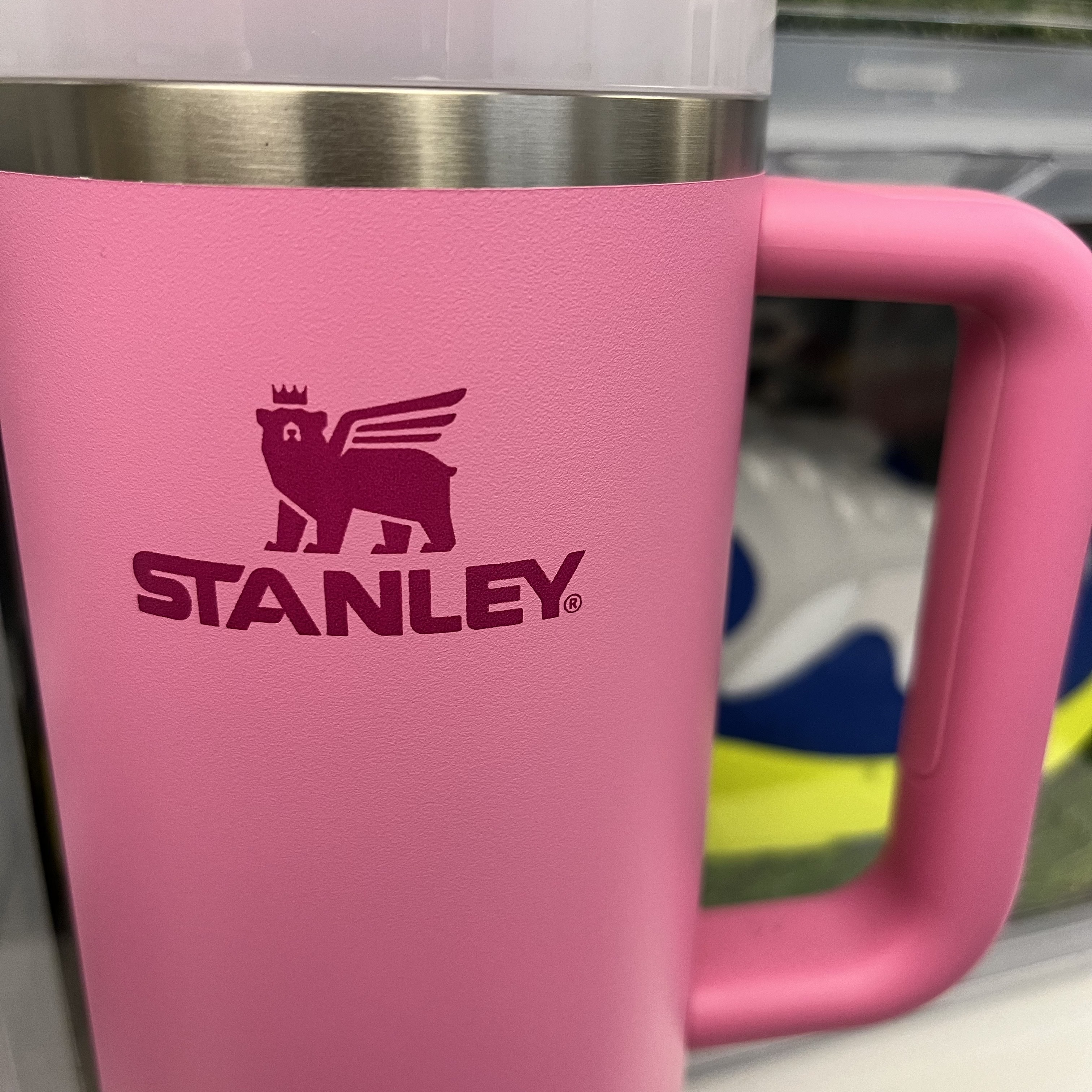 Stanley The Quencher H2.0 Flowstate Tumbler 887ml Peony 착용 스타일