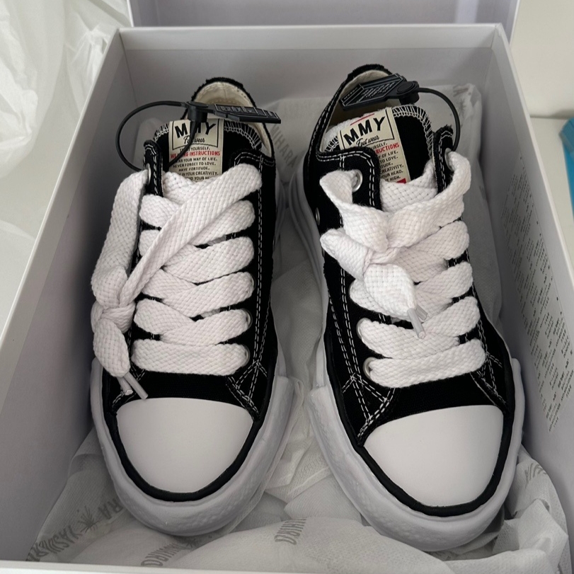 Maison Mihara Yasuhiro Peterson OG Sole Canvas Low Sneakers Black 착용 스타일