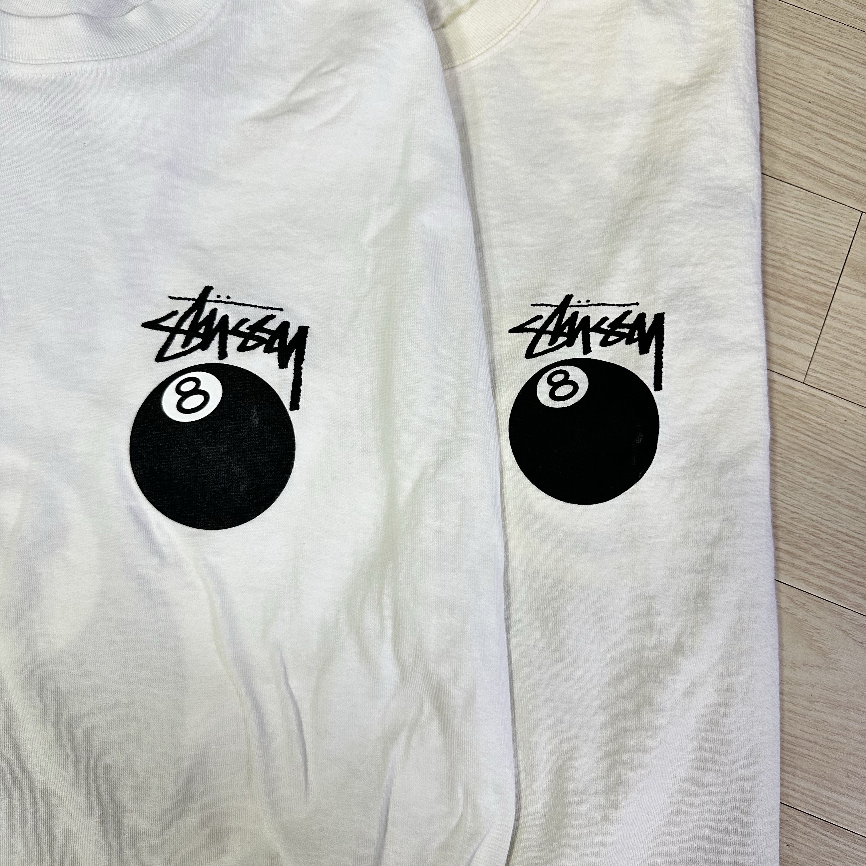 Stussy 8 Ball Pigment Dyed T-Shirt Natural 착용 스타일 - 2