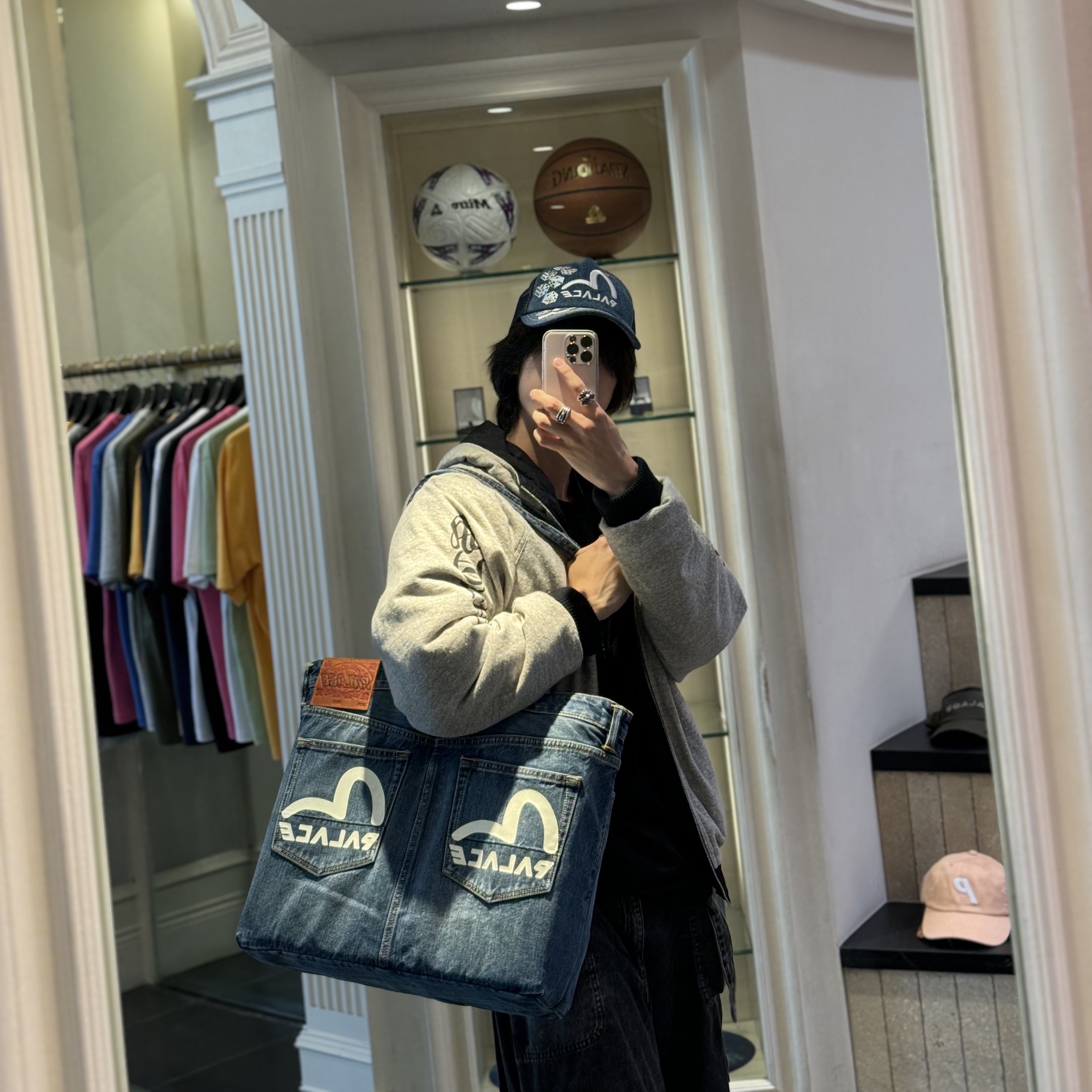 Palace x Evisu Bag Denim - 24SS, Palace x Evisu Hat Denim - 24SS 착용 스타일 - 1