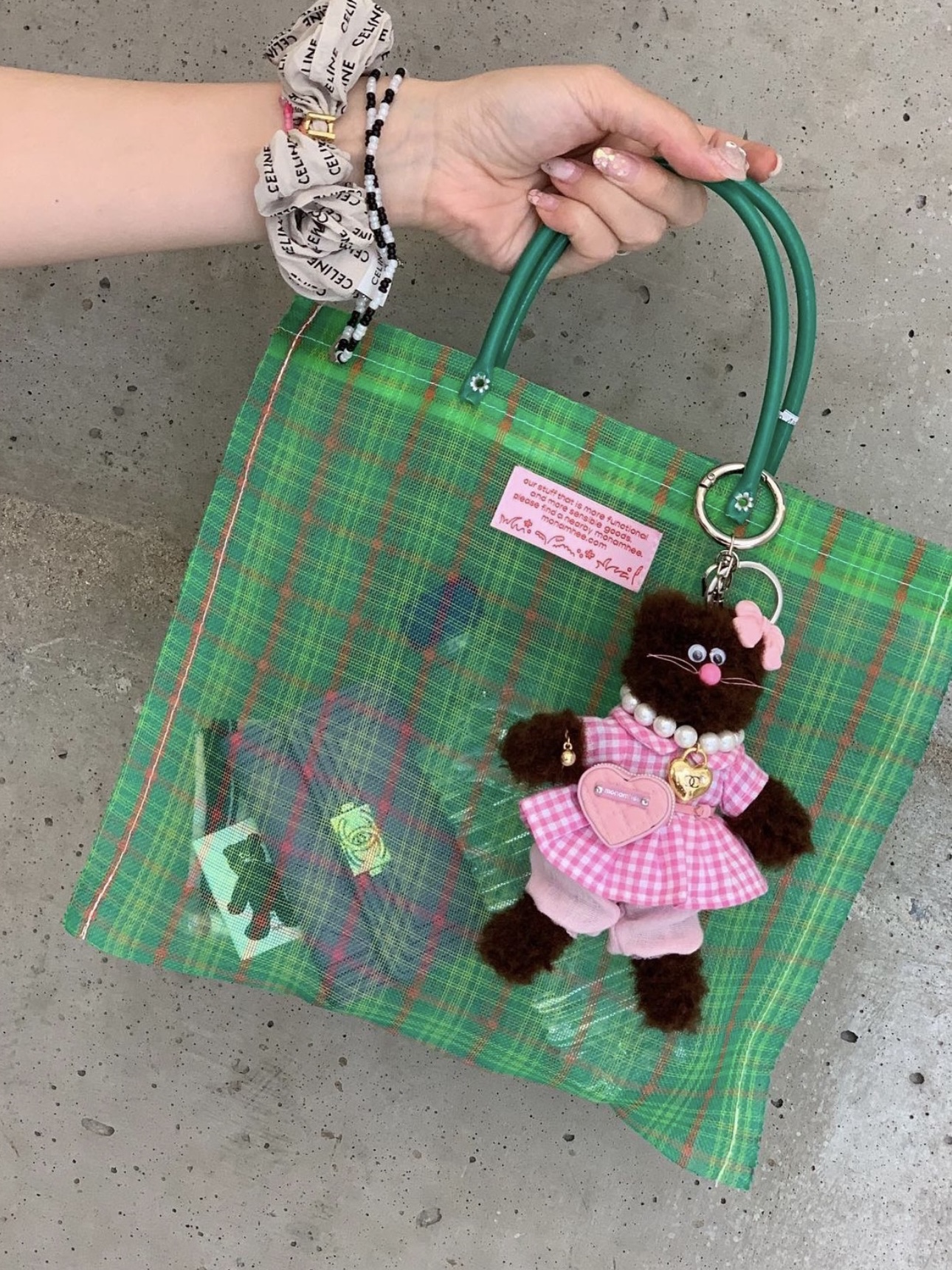 Monamhee x STU Namhee Brown, Monamhee Creami Keyring Cream - KREAM Exclusive 착용 스타일 - 7